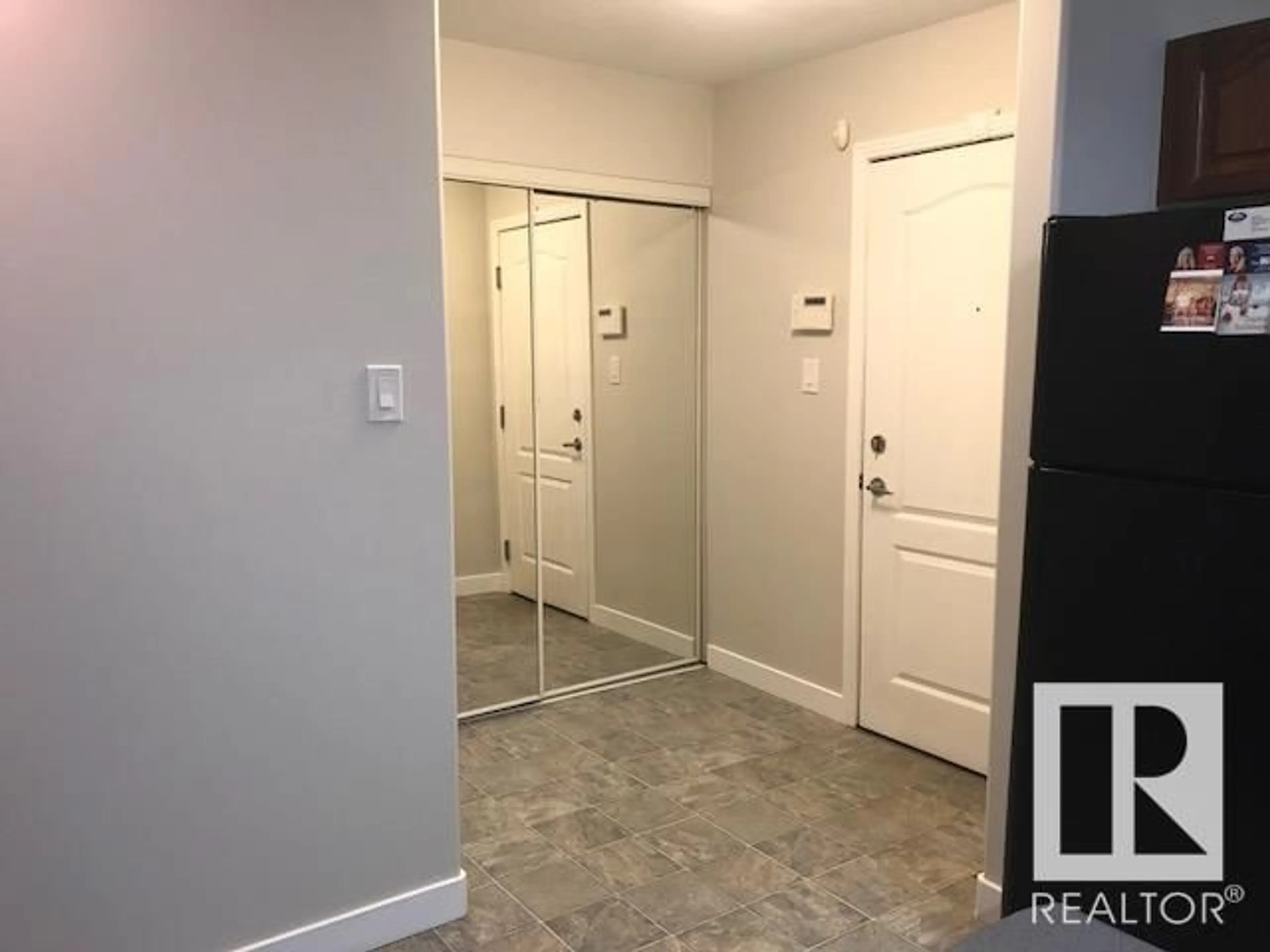 Unknown for 592 - 126 HOOKE RD, Edmonton Alberta T5A5H2