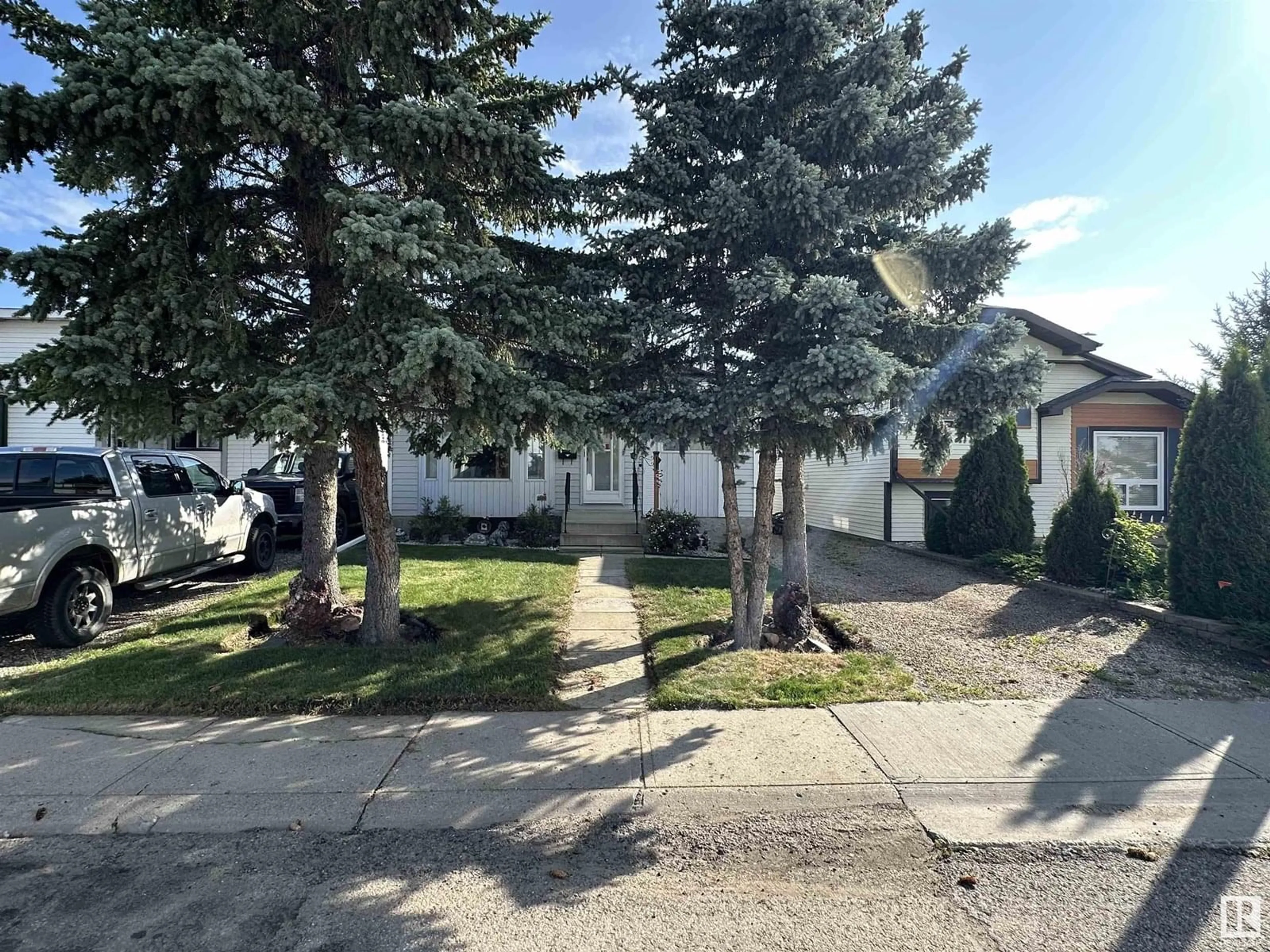 A pic from outside/outdoor area/front of a property/back of a property/a pic from drone, street for 4122 43B AV, Leduc Alberta T9E4T7
