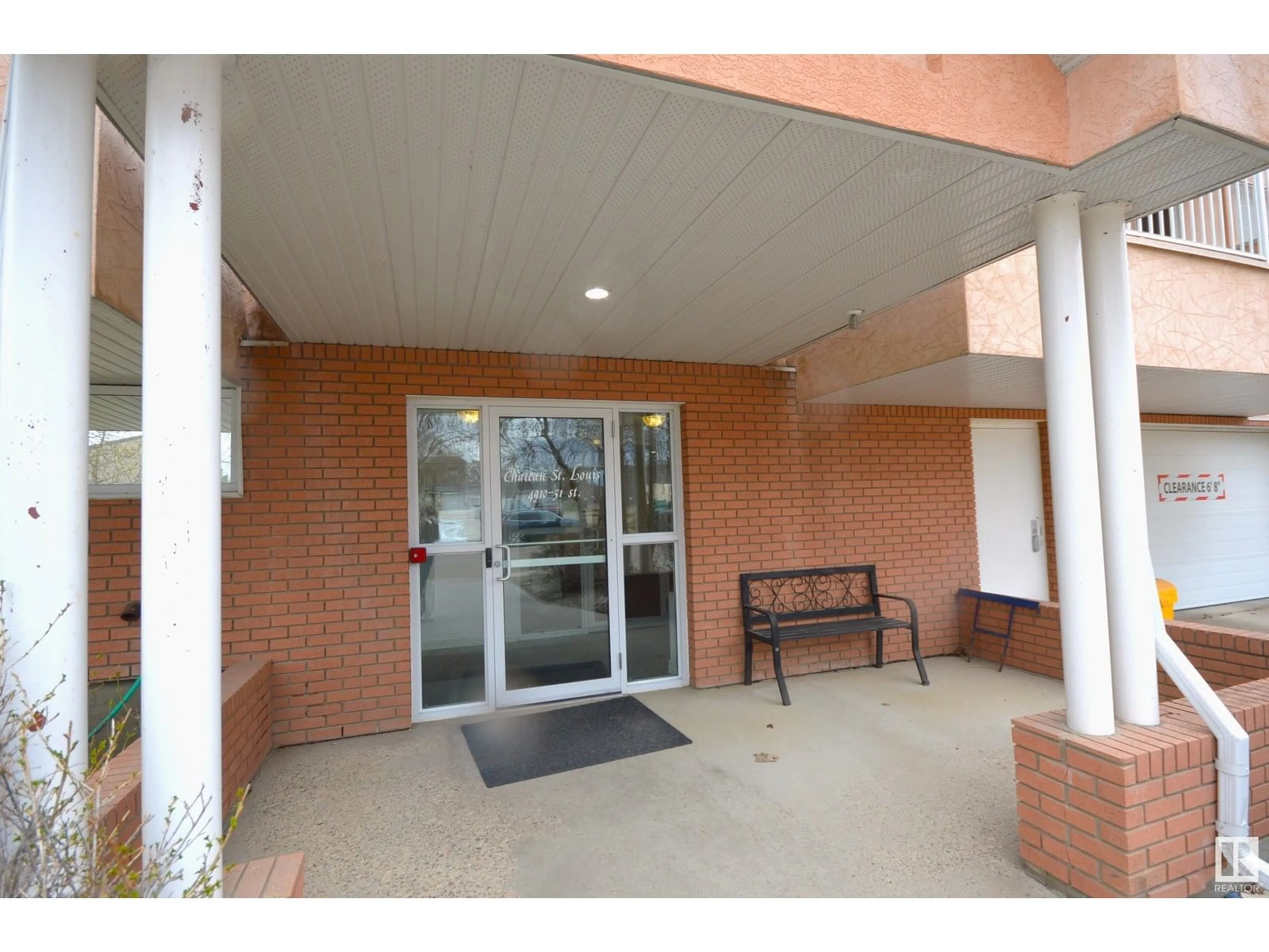 Indoor foyer for #305 - 4910 51 ST, Bonnyville Town Alberta T9N2P8