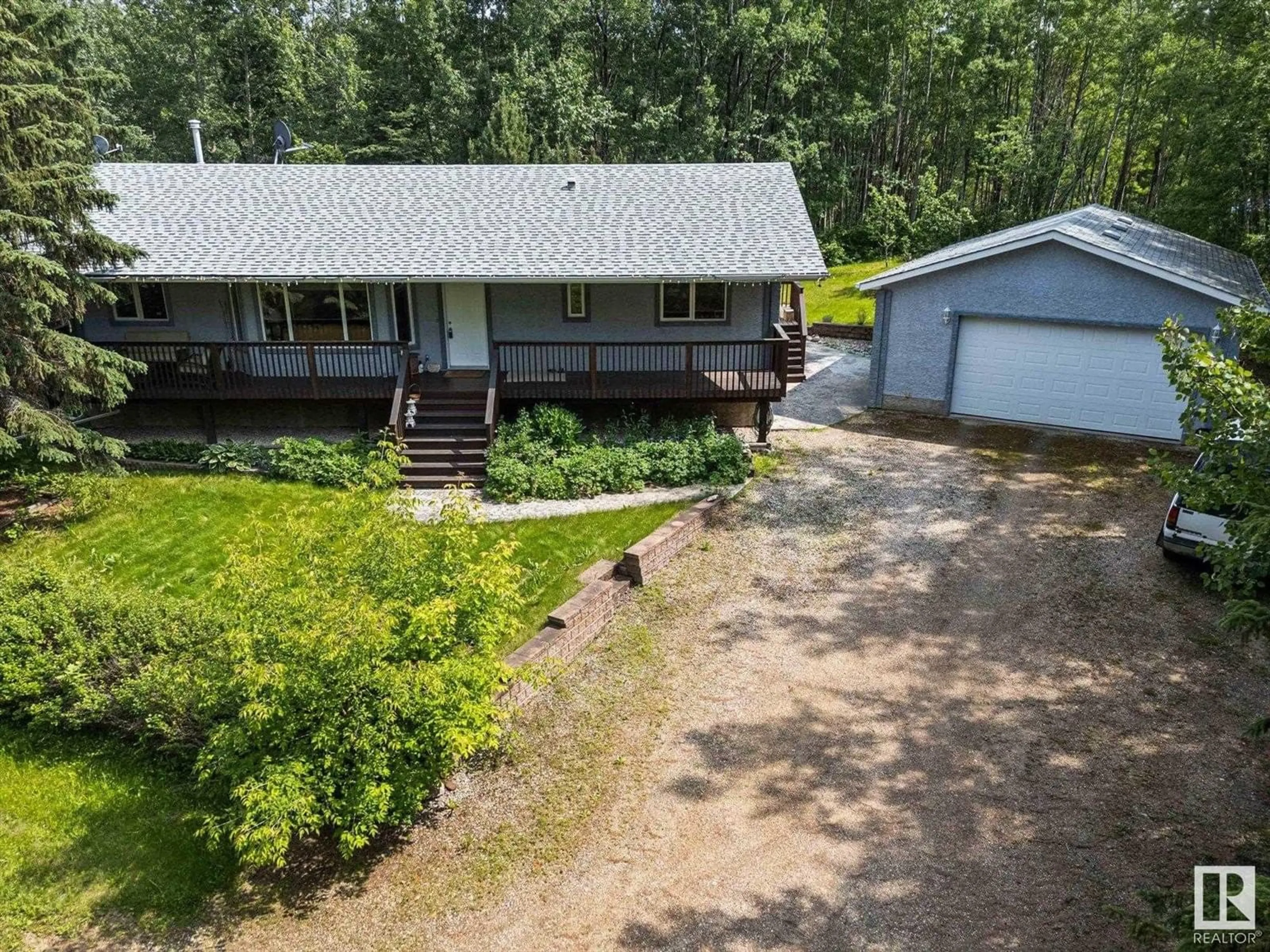 A pic from outside/outdoor area/front of a property/back of a property/a pic from drone, unknown for 116 53413 RGE ROAD 30, Rural Parkland County Alberta T7Y0E4