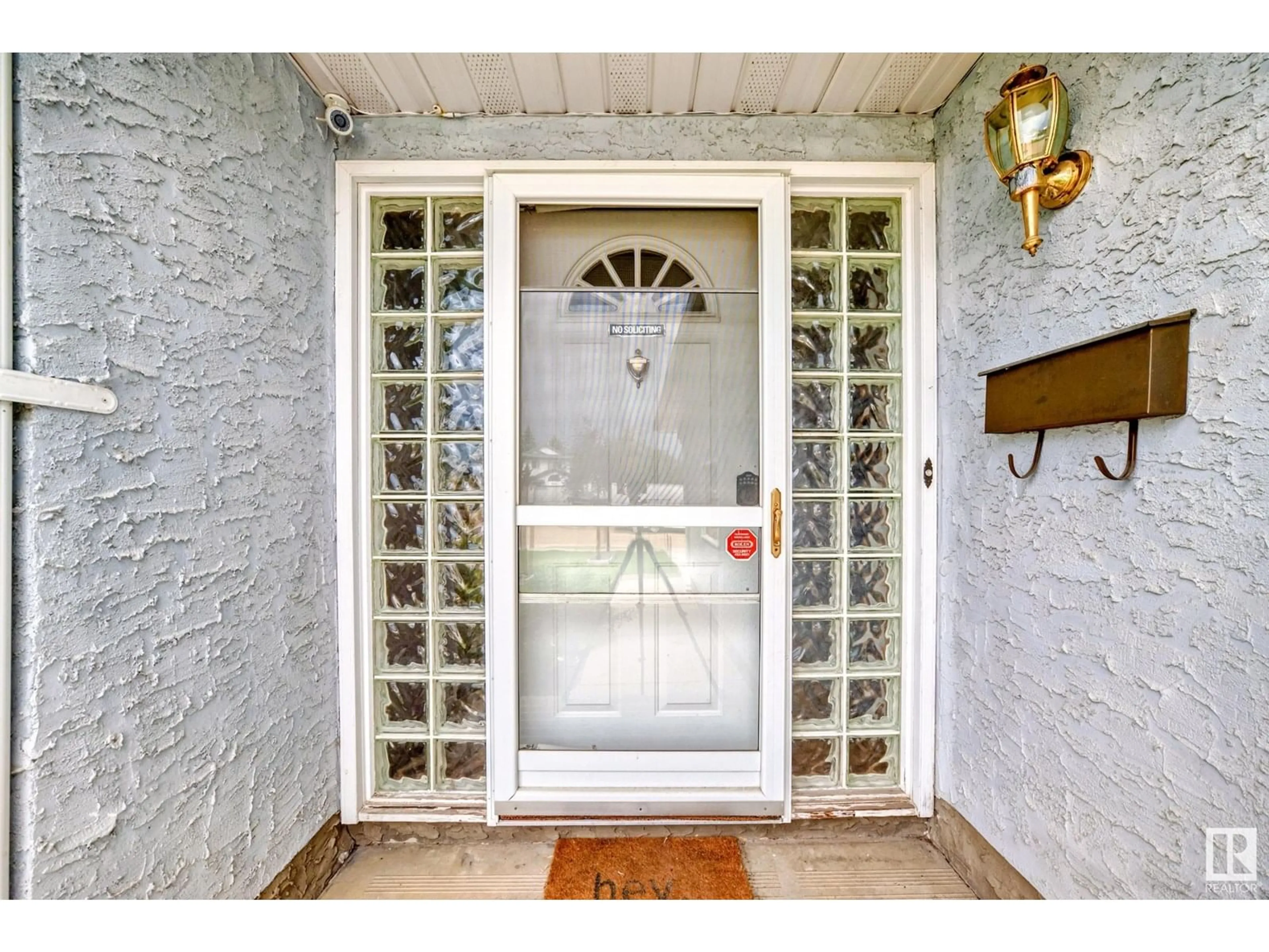 Indoor entryway for 10435 175A AV, Edmonton Alberta T5X5X1