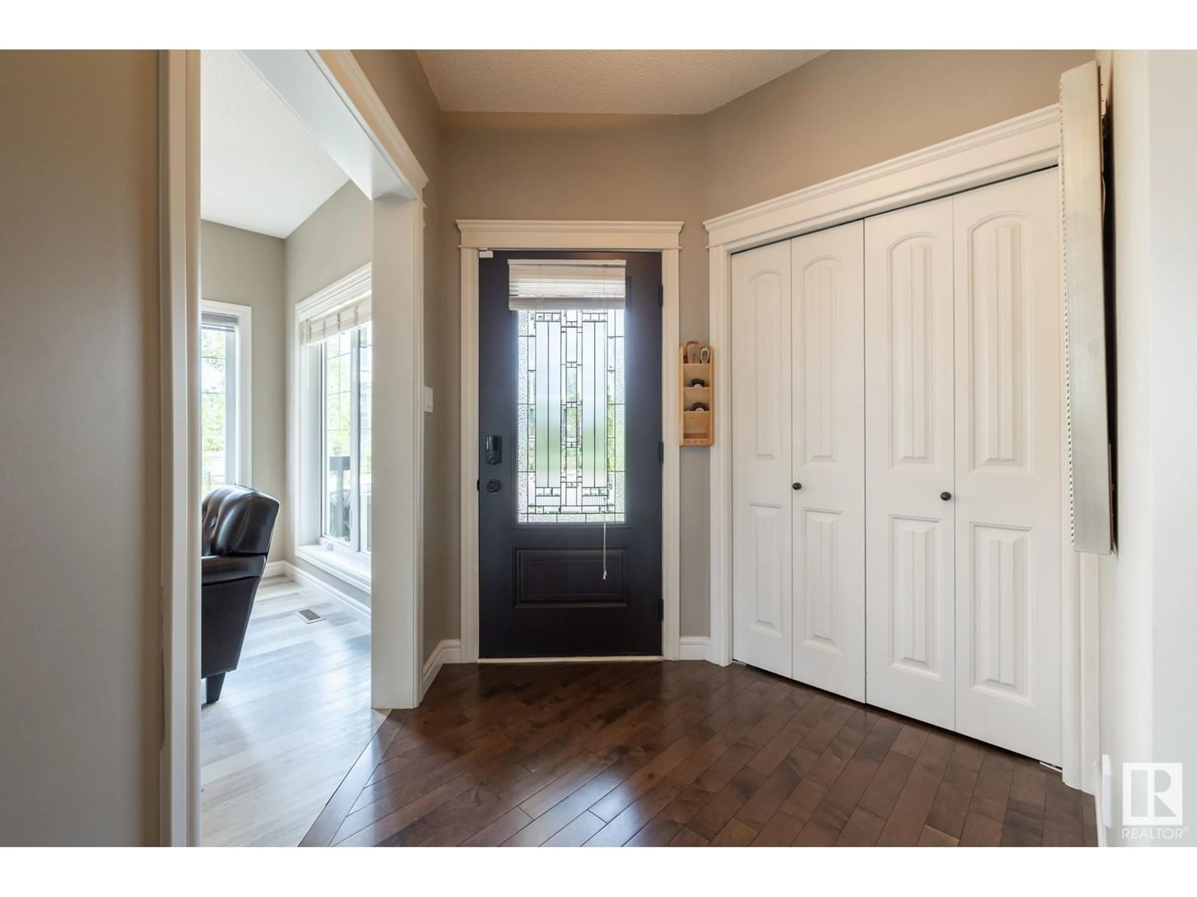 Indoor entryway for NW - 18003 77 ST, Edmonton Alberta T5Z0L1