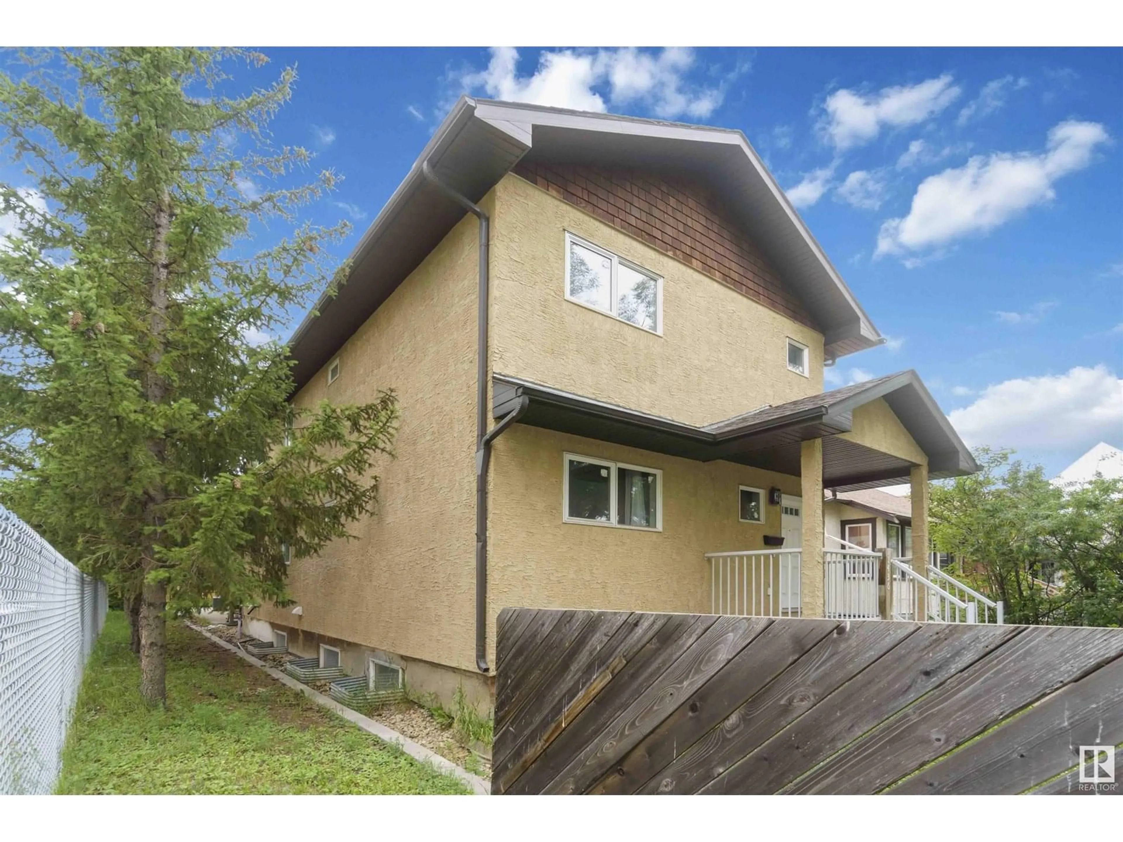Unknown for NW - 11438 97 ST, Edmonton Alberta T5X1X5
