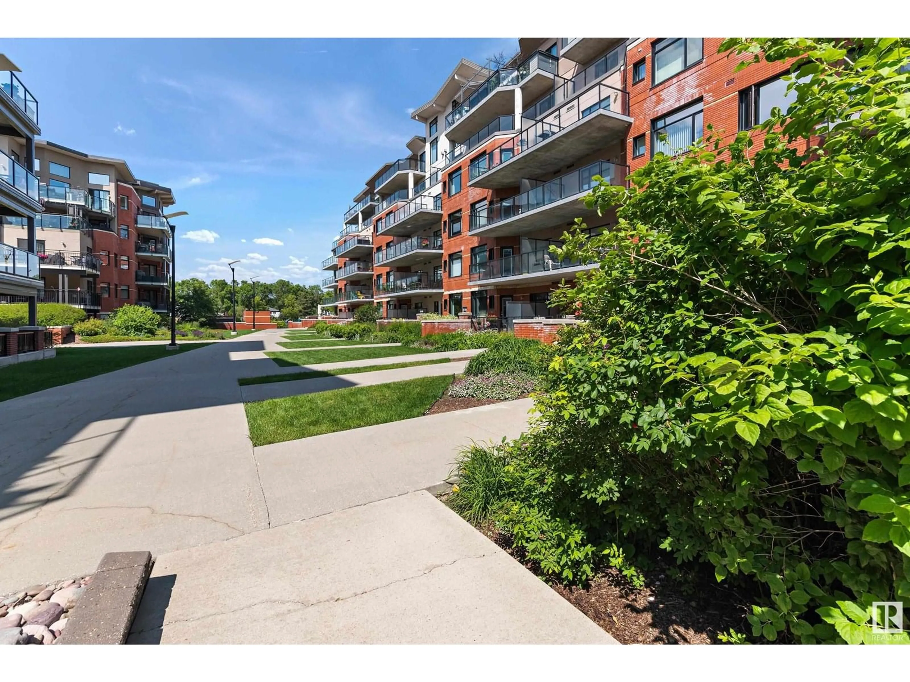 Patio, street for 141 - 408 FESTIVAL WY, Sherwood Park Alberta T8A3V8