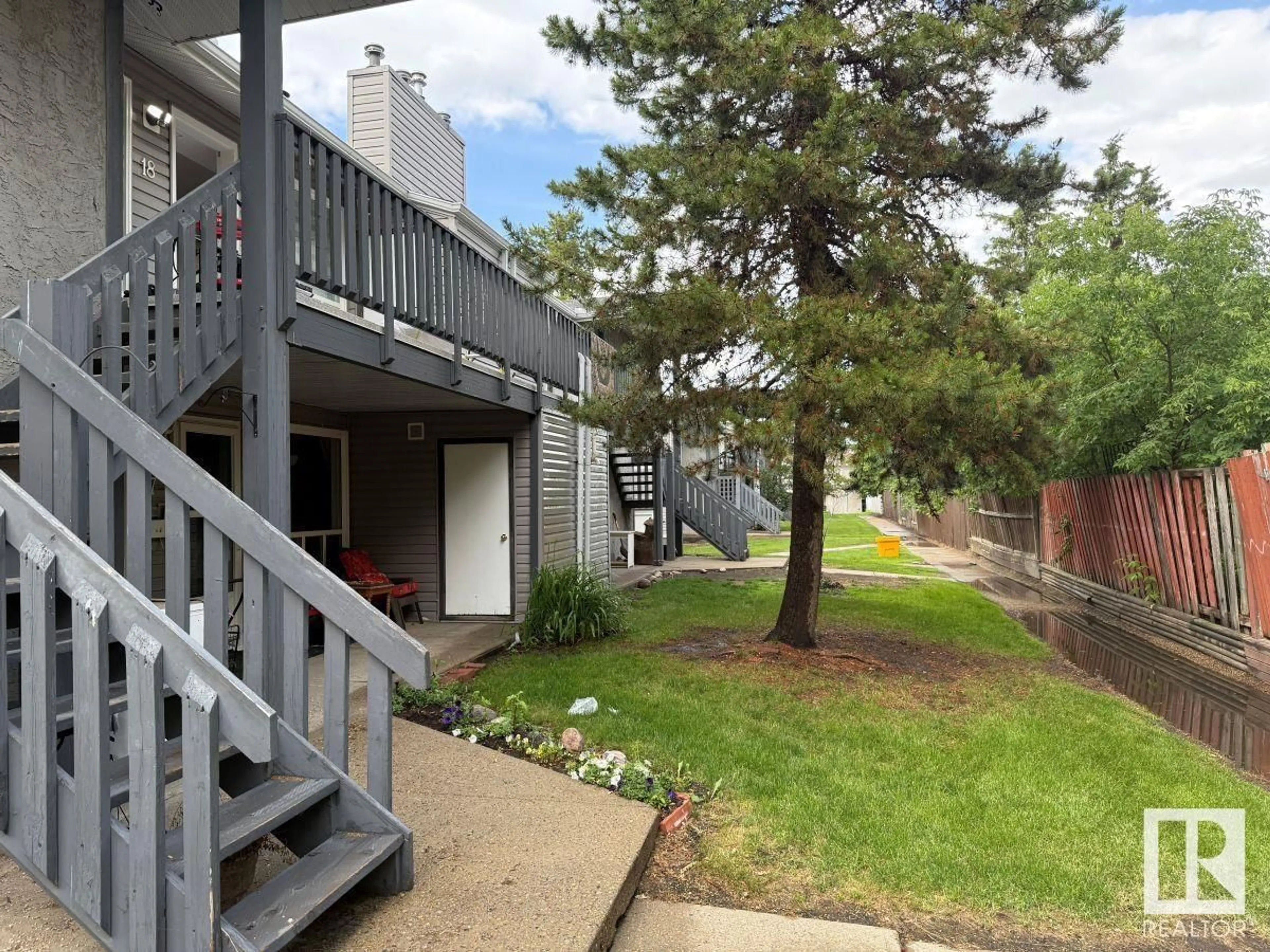 Patio, unknown for #18 - 1503 MILL WOODS E, Edmonton Alberta T6L4C2