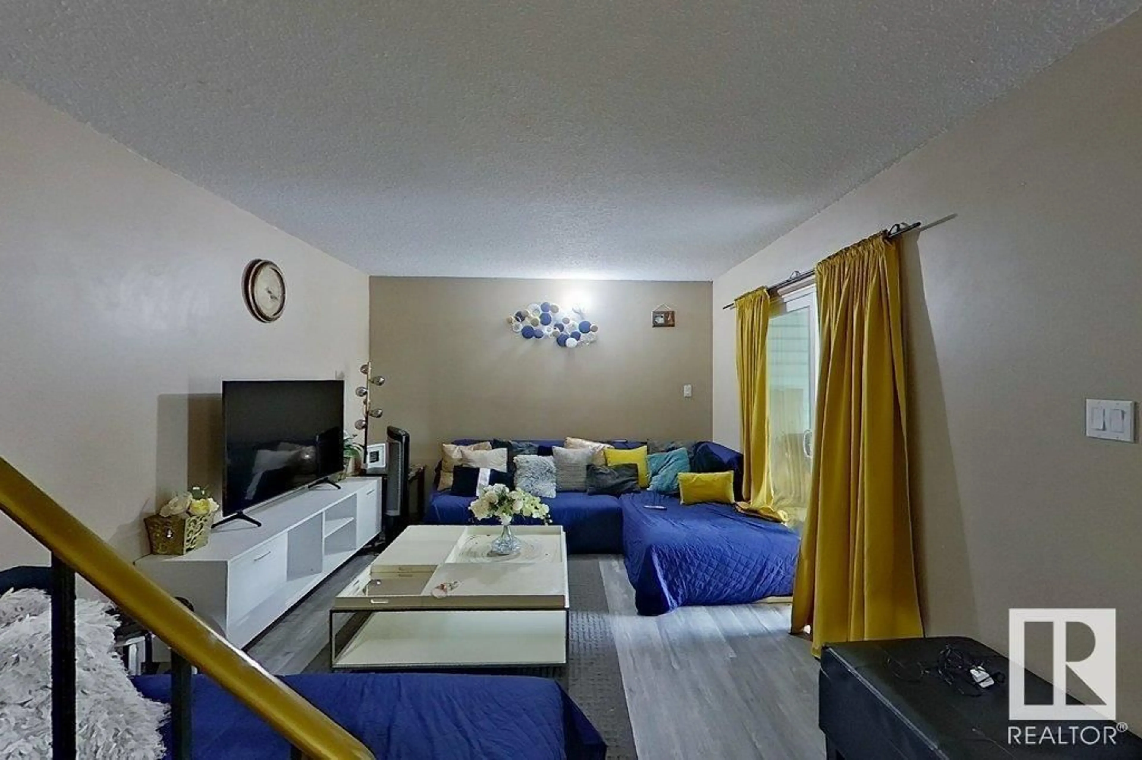 Living room with furniture, unknown for 16 WOODVALE VG, Edmonton Alberta T6L1W4