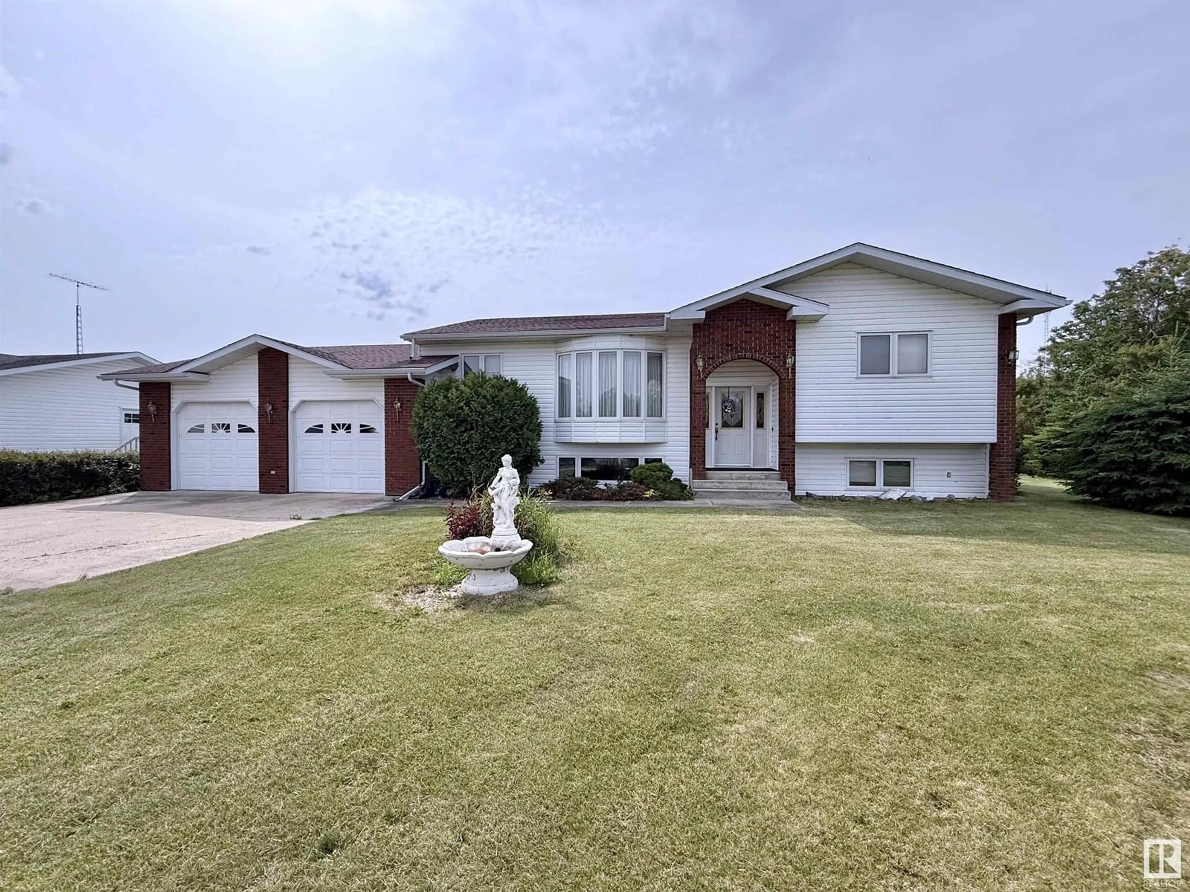 Unknown for 3711 RAILWAY AV, Mallaig Alberta T0A2K0