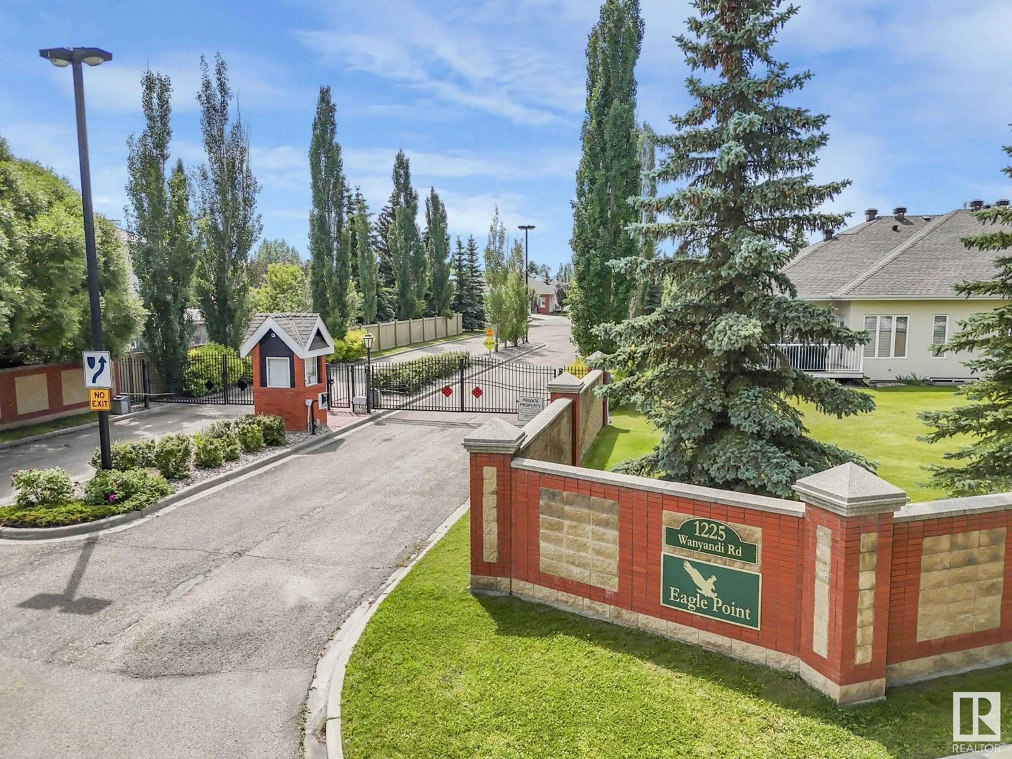 A pic from outside/outdoor area/front of a property/back of a property/a pic from drone, mountain view for 1225 - 19 WANYANDI RD, Edmonton Alberta T6M2W7