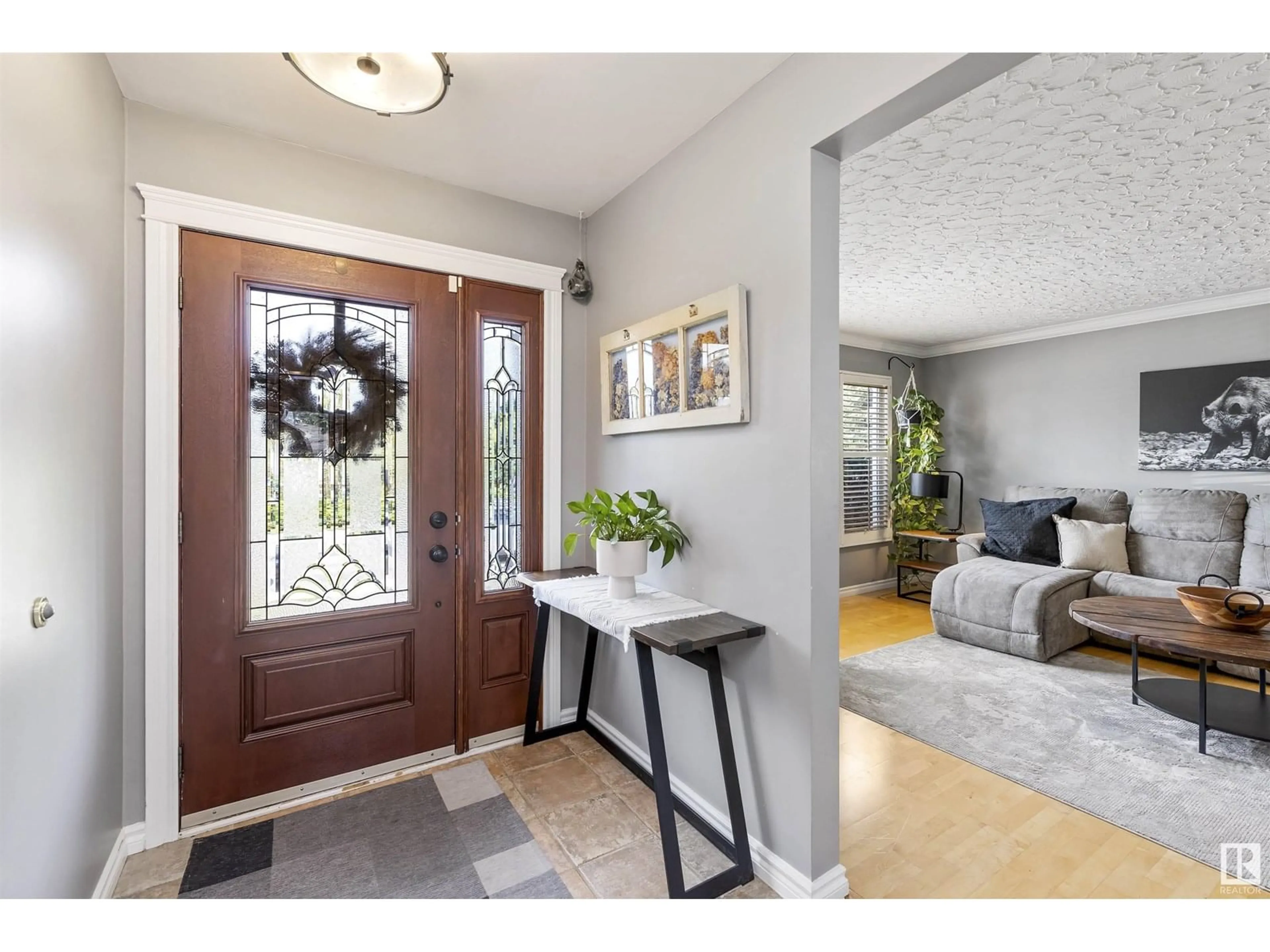 Indoor entryway for 11443 37A AV, Edmonton Alberta T5J0J6