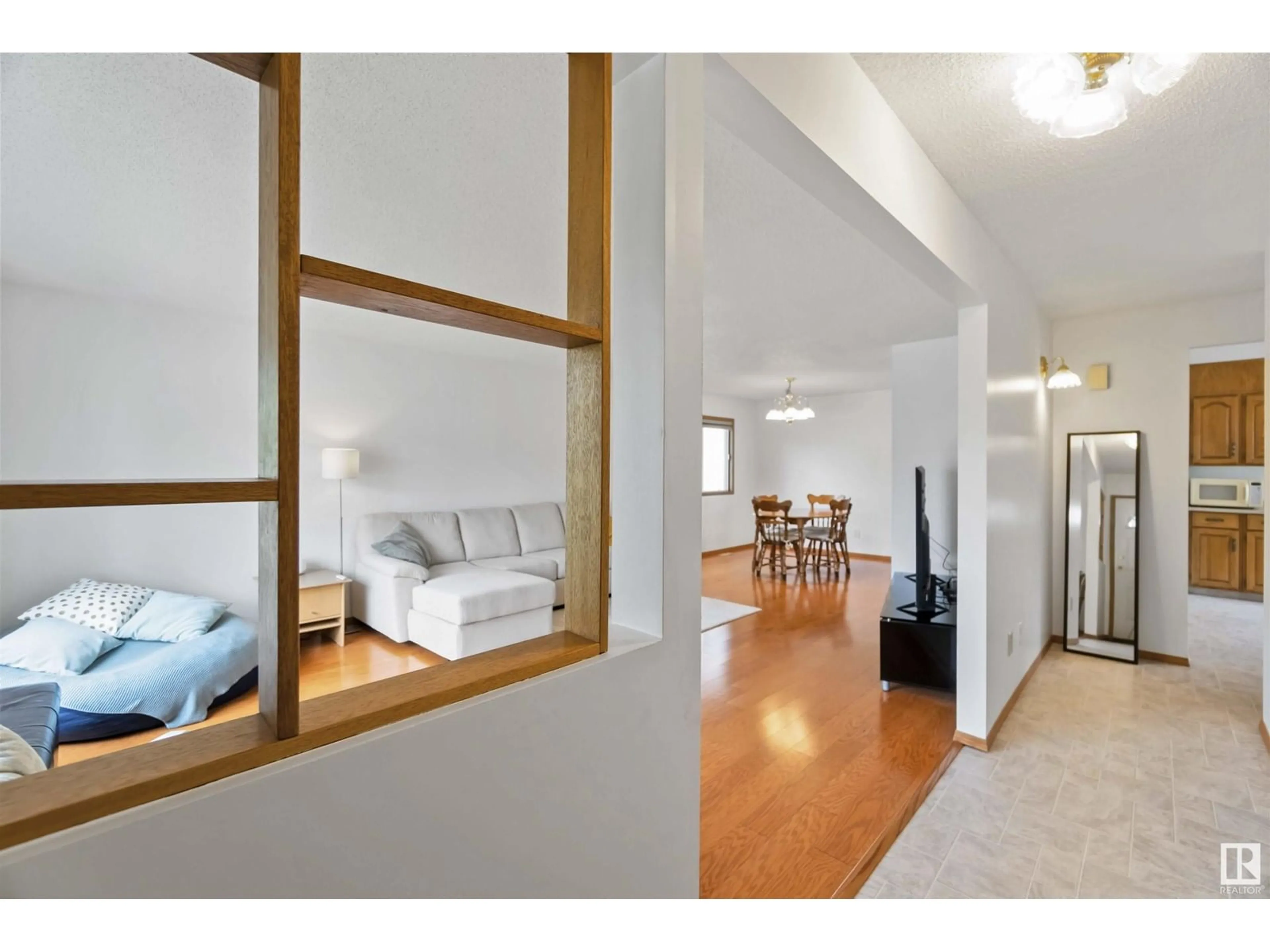 Unknown for 5307 139 AV, Edmonton Alberta T5A4R4
