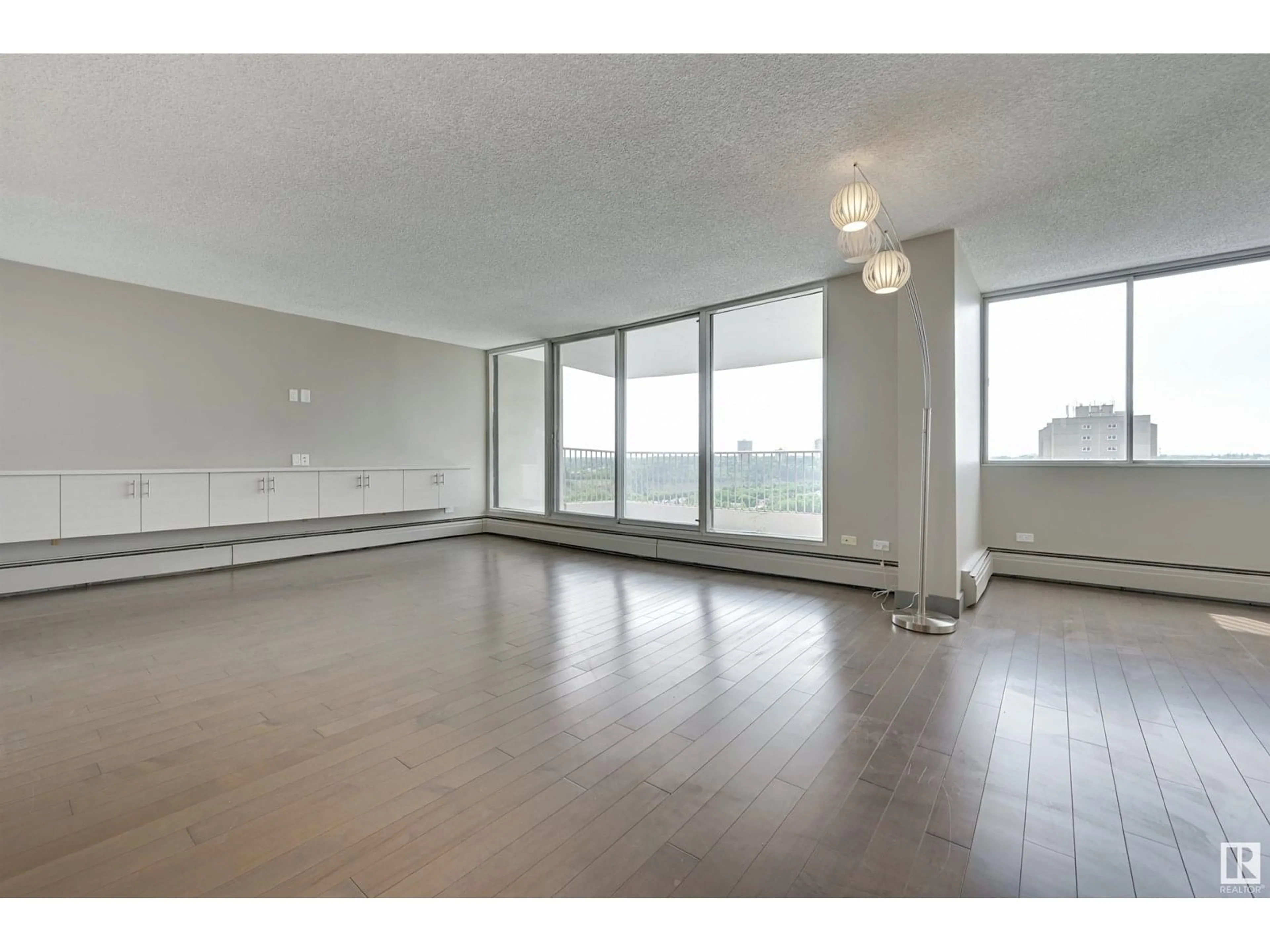 A pic of a room for 701 - 9923 103 ST, Edmonton Alberta T5K2J3