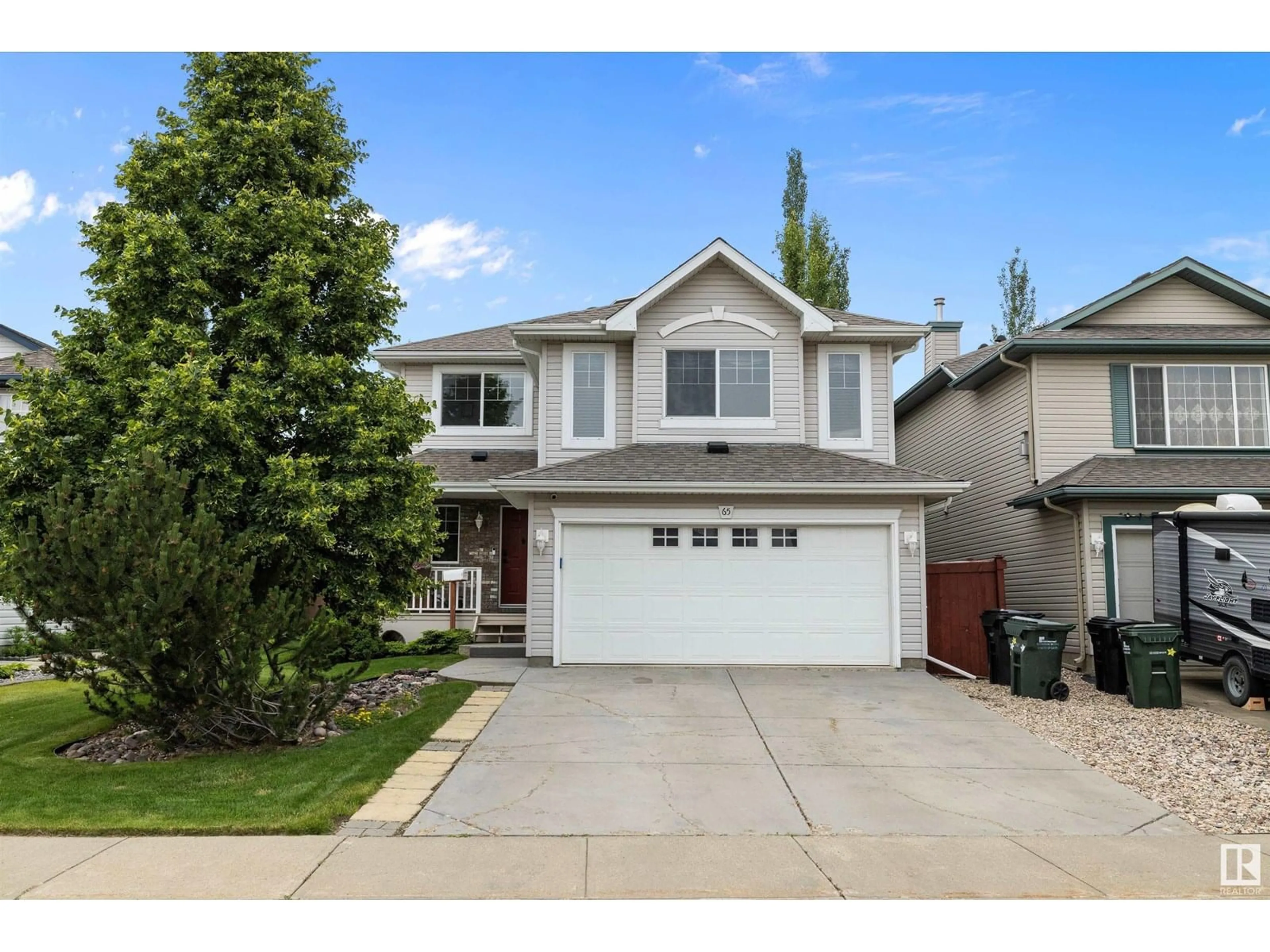 Home with vinyl exterior material, street for 65 CHRISTINA CL, Sherwood Park Alberta T8H2G7