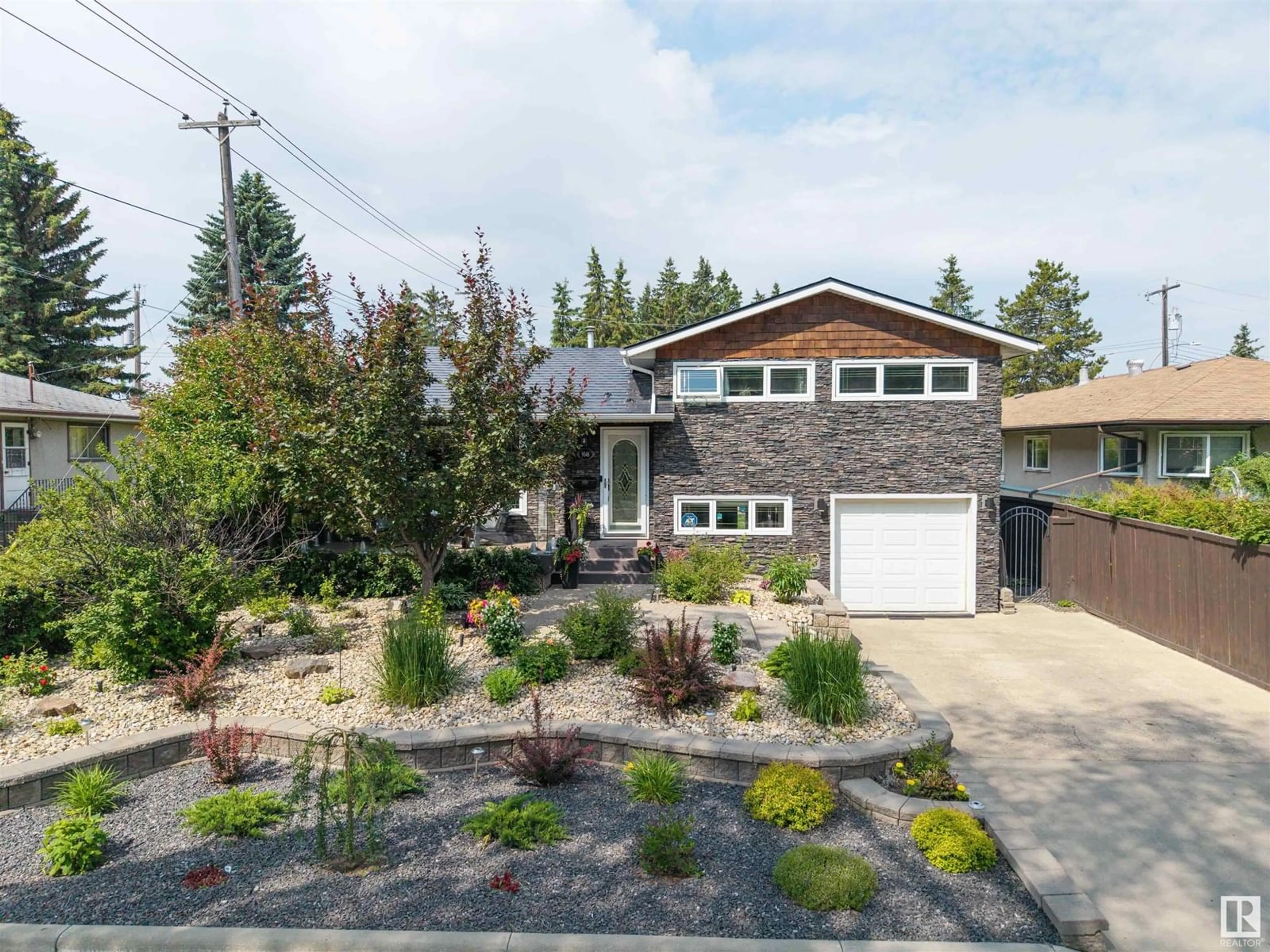 Unknown for 9046 142 ST, Edmonton Alberta T5R0M5
