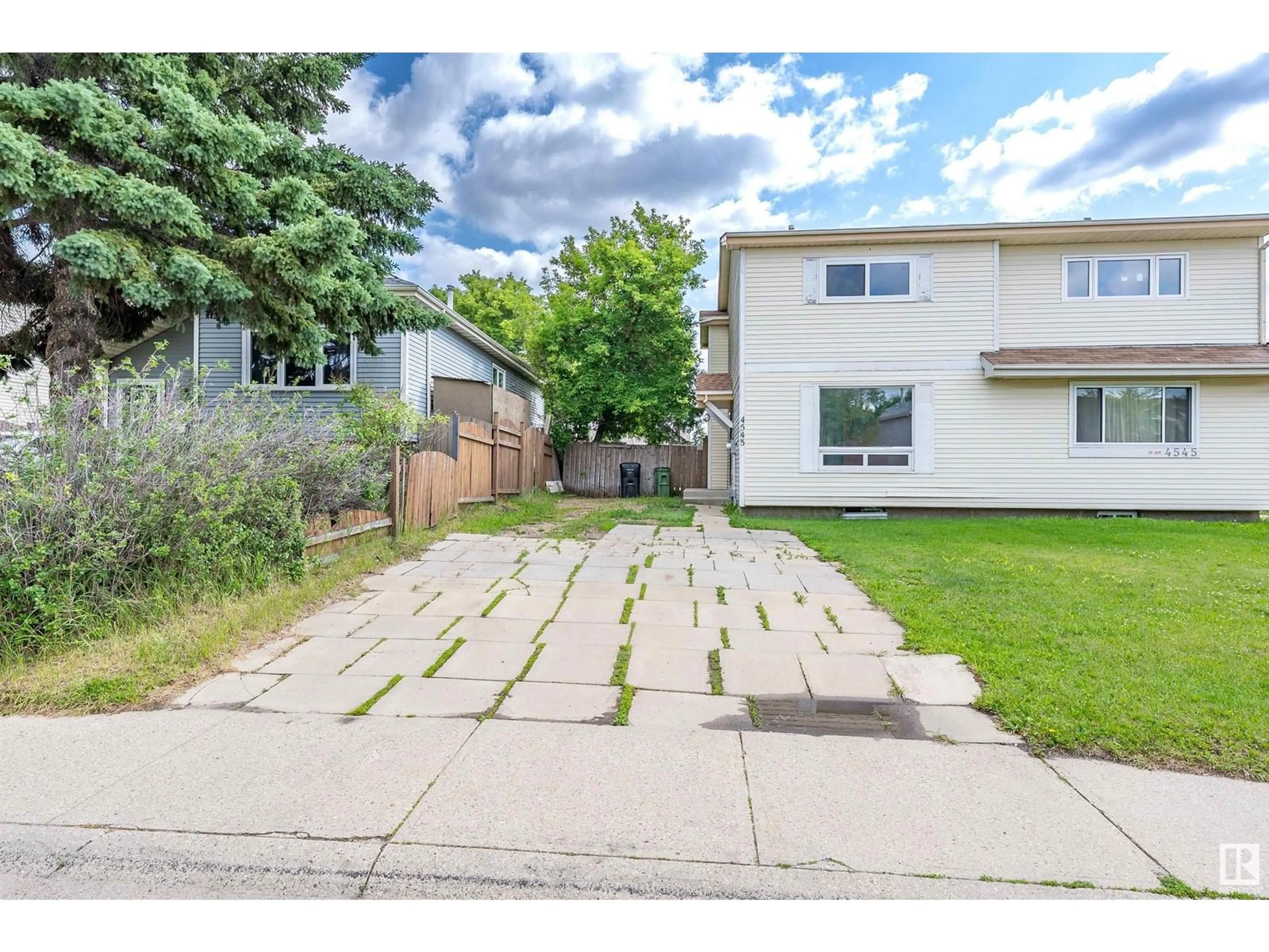 Unknown for 4543 32 AVENUE AVENUE, Edmonton Alberta T6L6C3