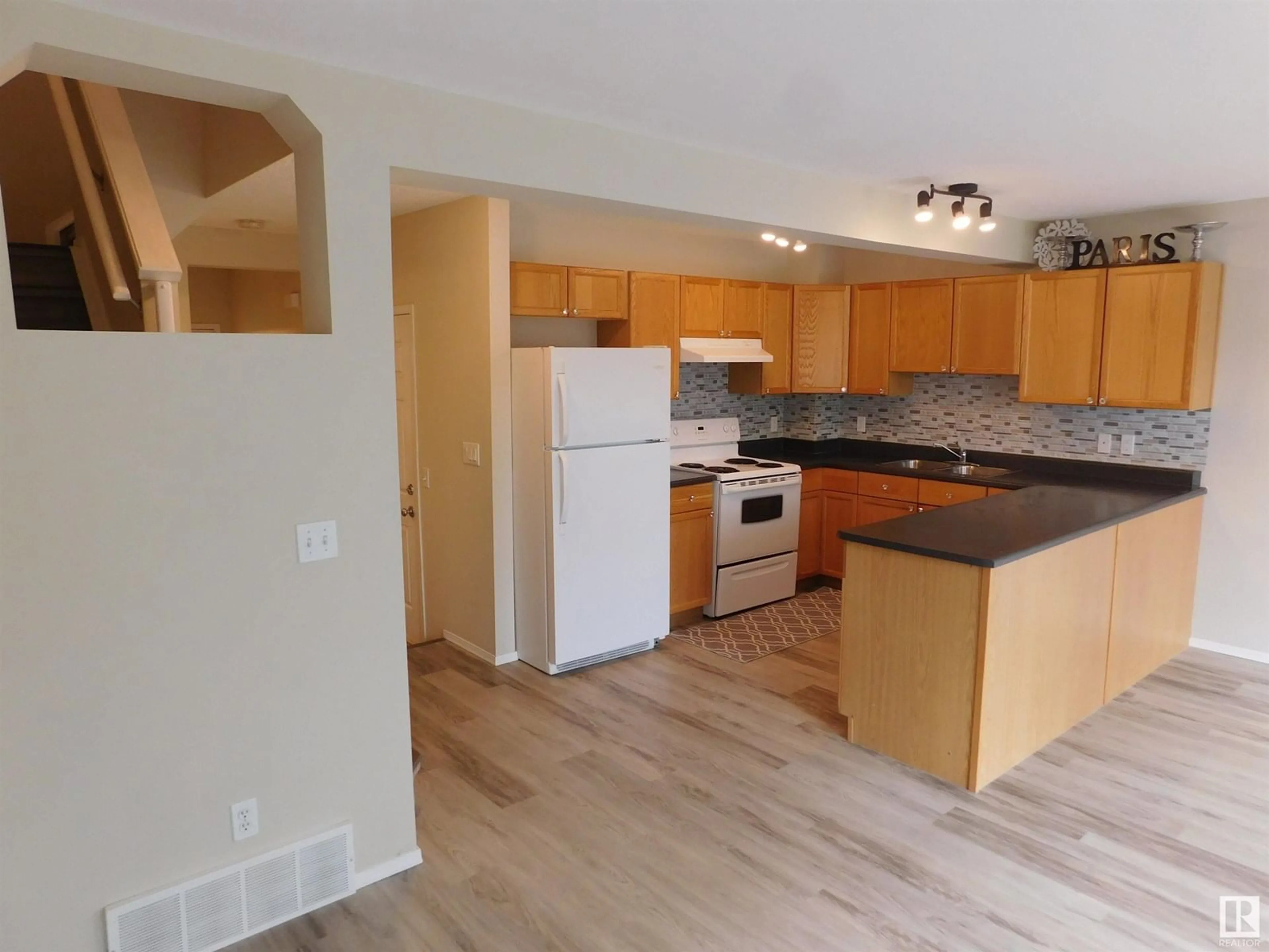 Unknown for NW - 5344 204 ST, Edmonton Alberta T6M2Z1
