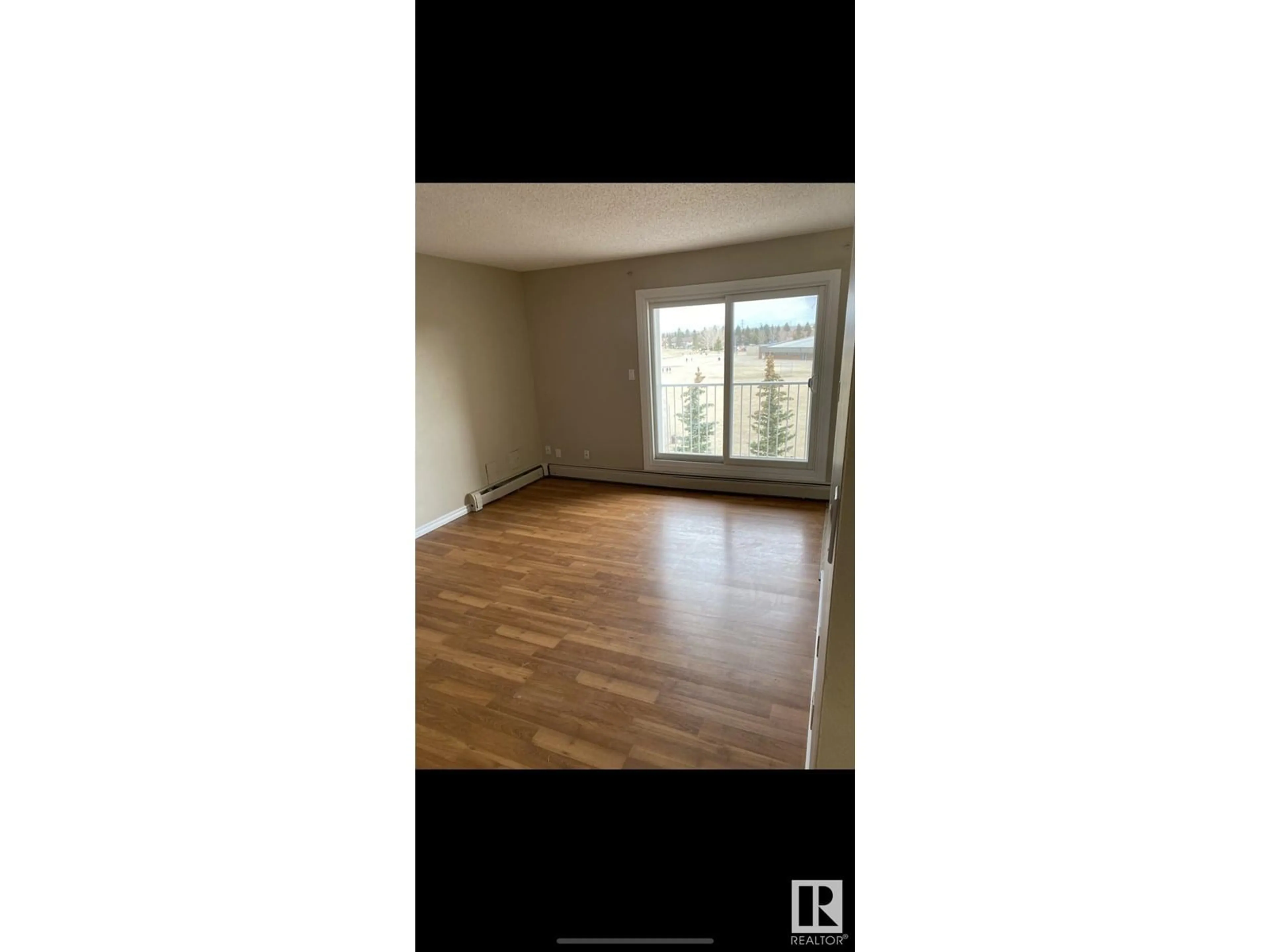 A pic of a room for #61 - 11255 31 AV, Edmonton Alberta T6J3V6