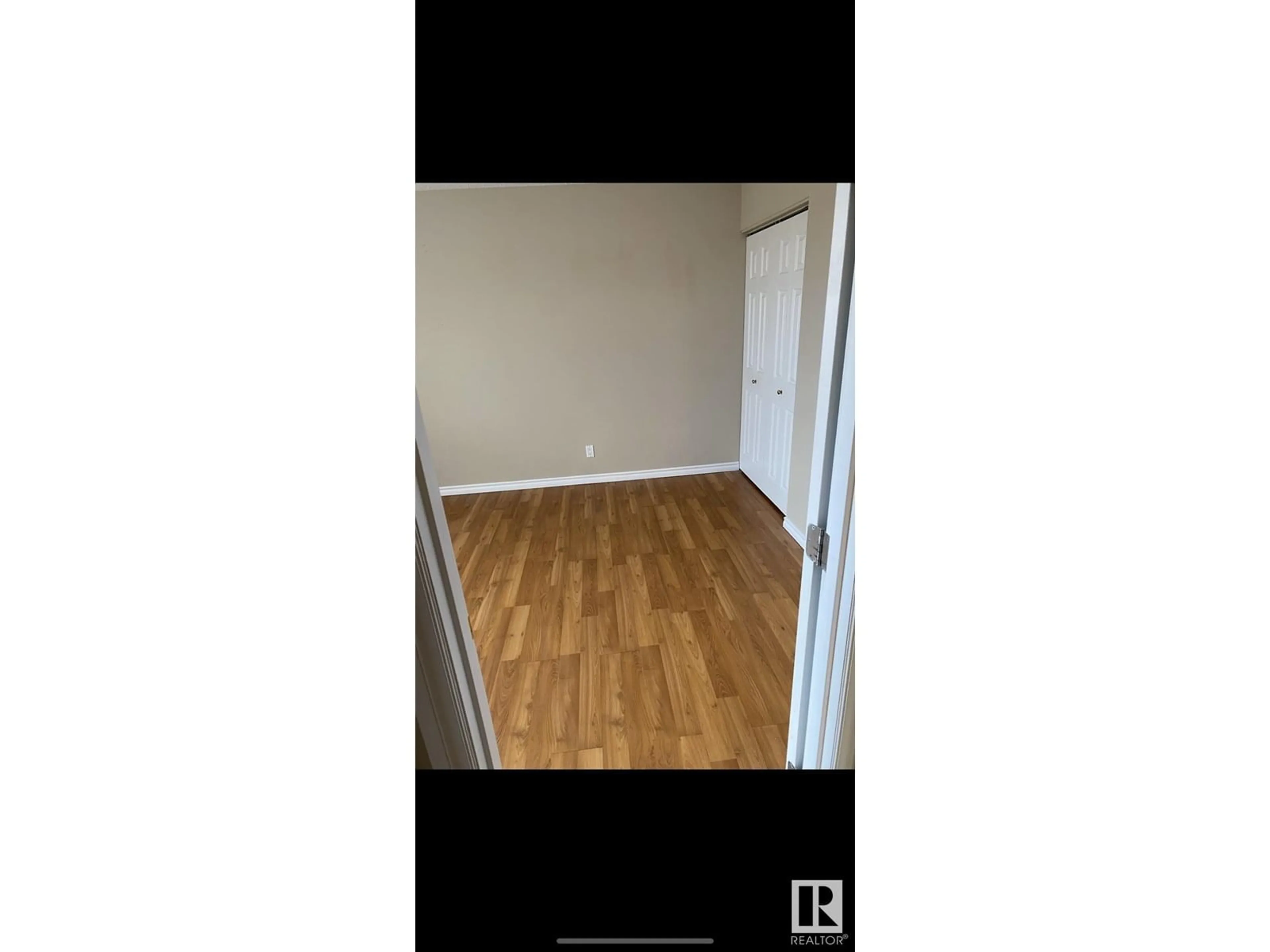A pic of a room for #61 - 11255 31 AV, Edmonton Alberta T6J3V6