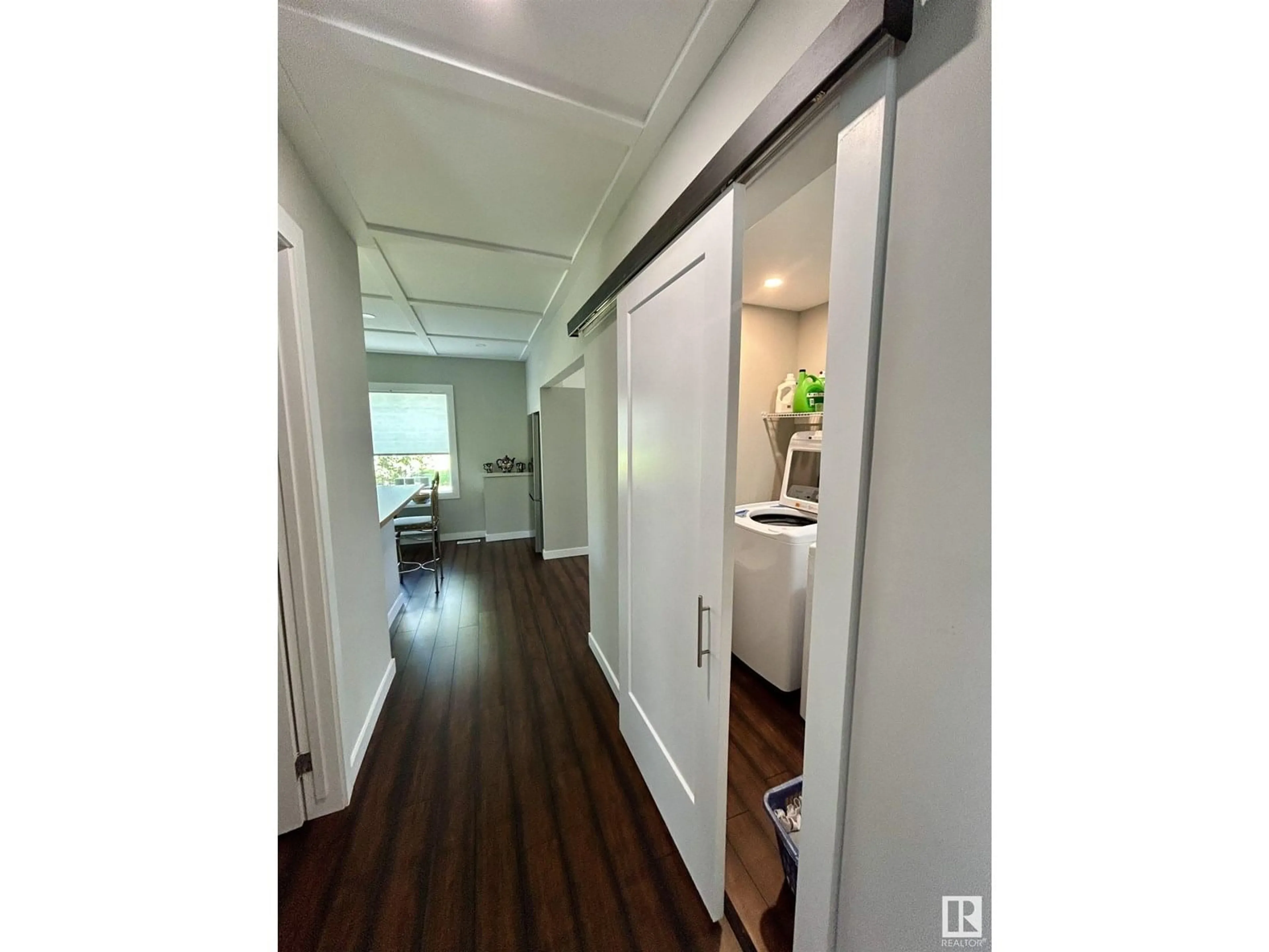 Indoor entryway for 4602 52 AV, Mayerthorpe Alberta T0E1N0