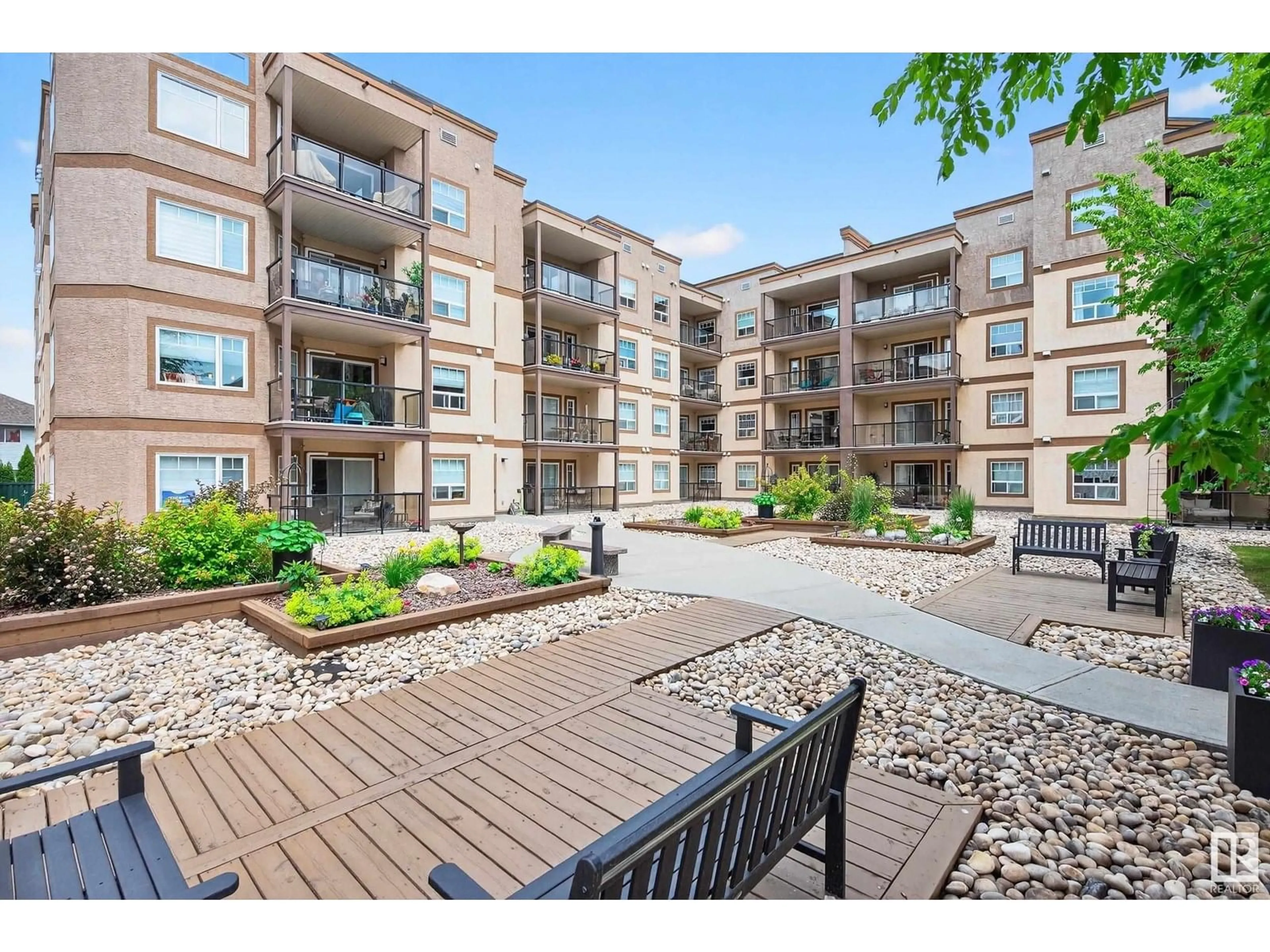 Patio, unknown for #125 - 2045 GRANTHAM CO, Edmonton Alberta T5T3X6