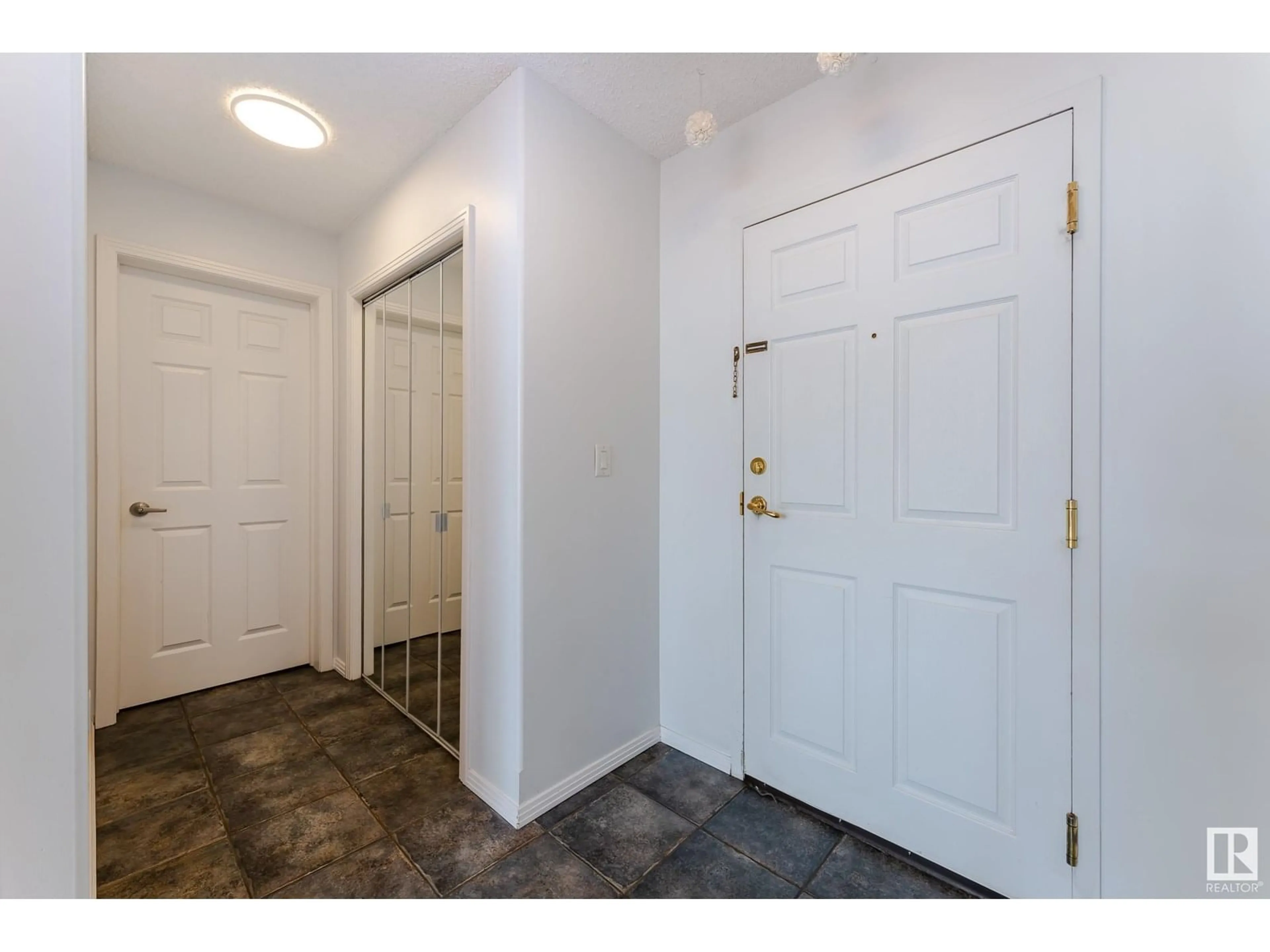 Indoor entryway for 433 - 9704 174 ST NW, Edmonton Alberta T5T6J4