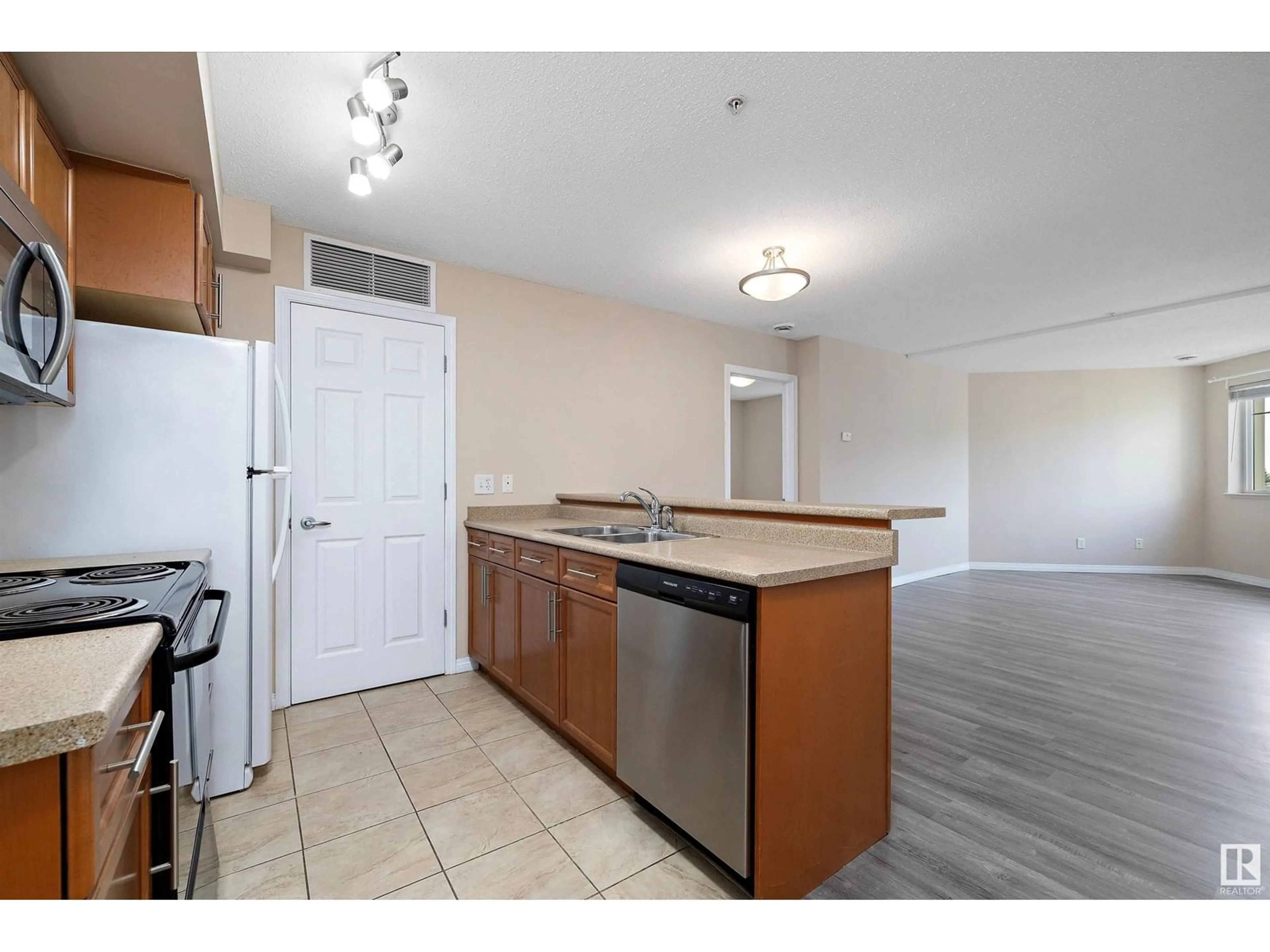 Standard kitchen, unknown for #303 - 6925 199 ST, Edmonton Alberta T5T3X8