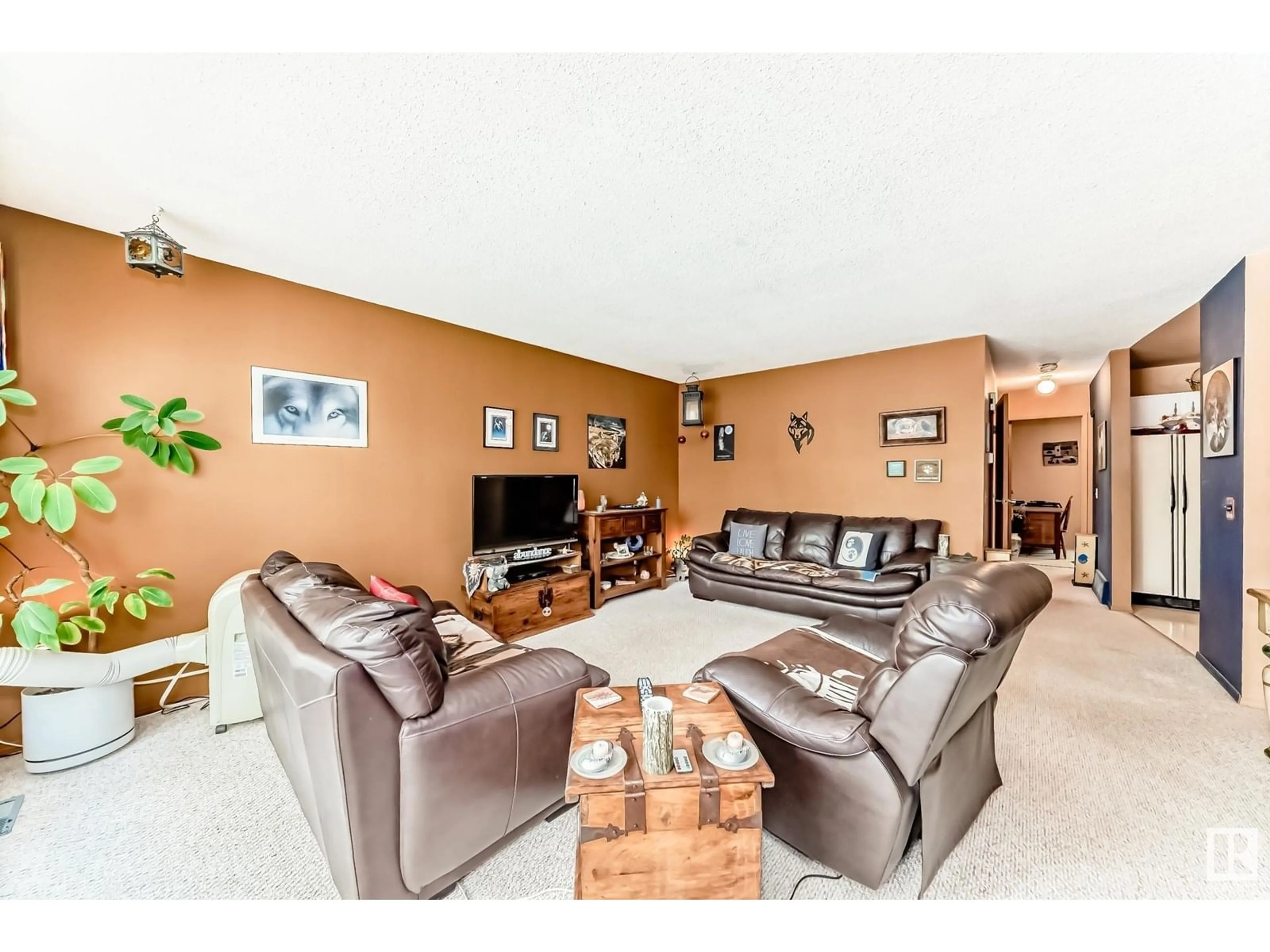 Living room with furniture, unknown for 4 FRANKLIN PL, St. Albert Alberta T8N3P5