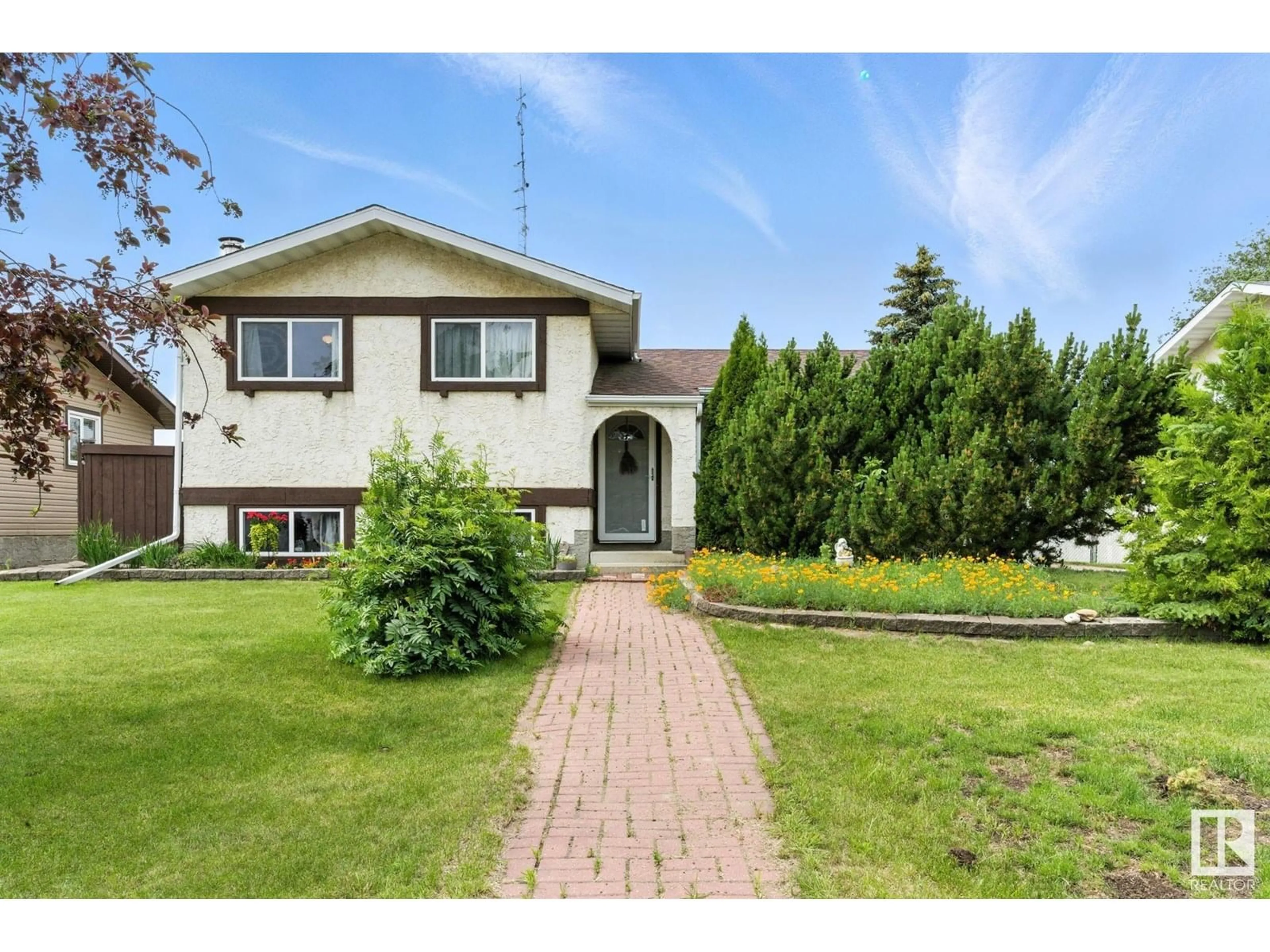 Unknown for 9608 98A ST, Morinville Alberta T8R1H2