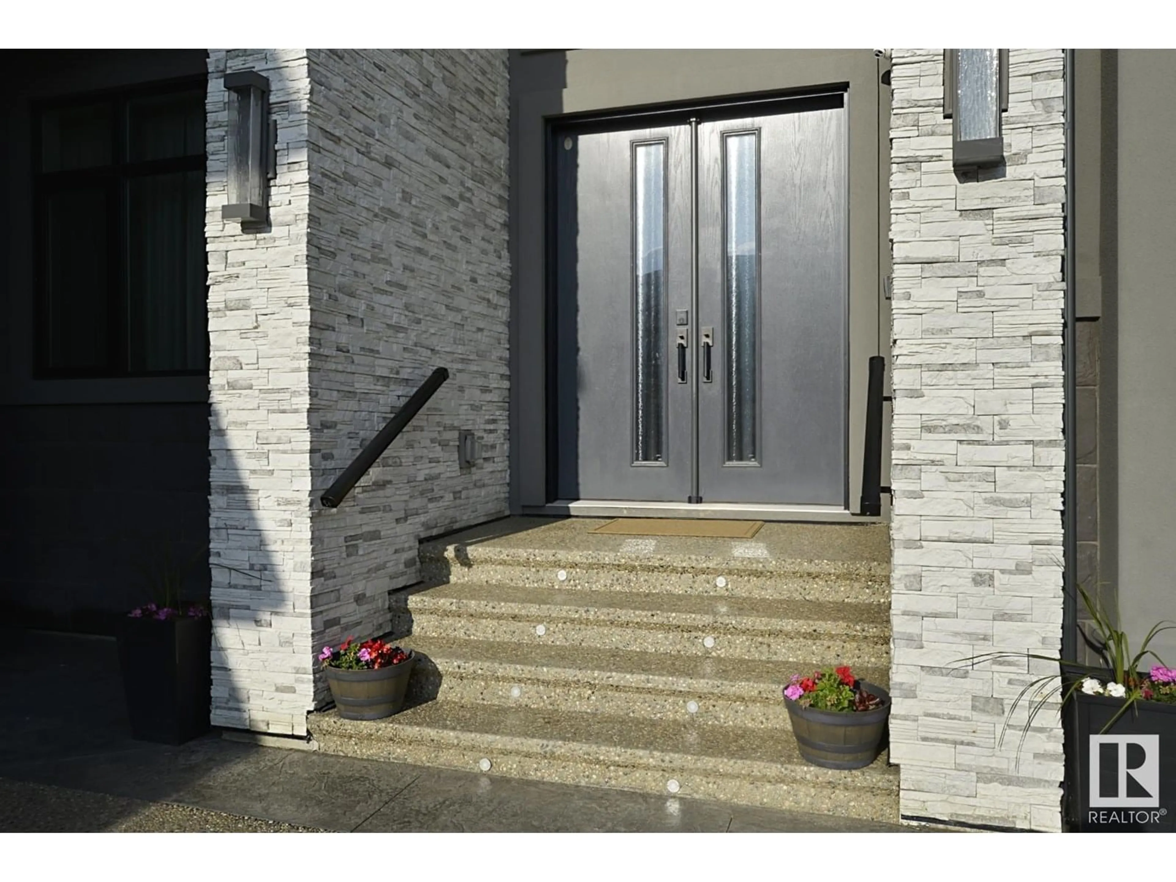 Indoor entryway for 3627 WESTCLIFF WY, Edmonton Alberta T6W2L2
