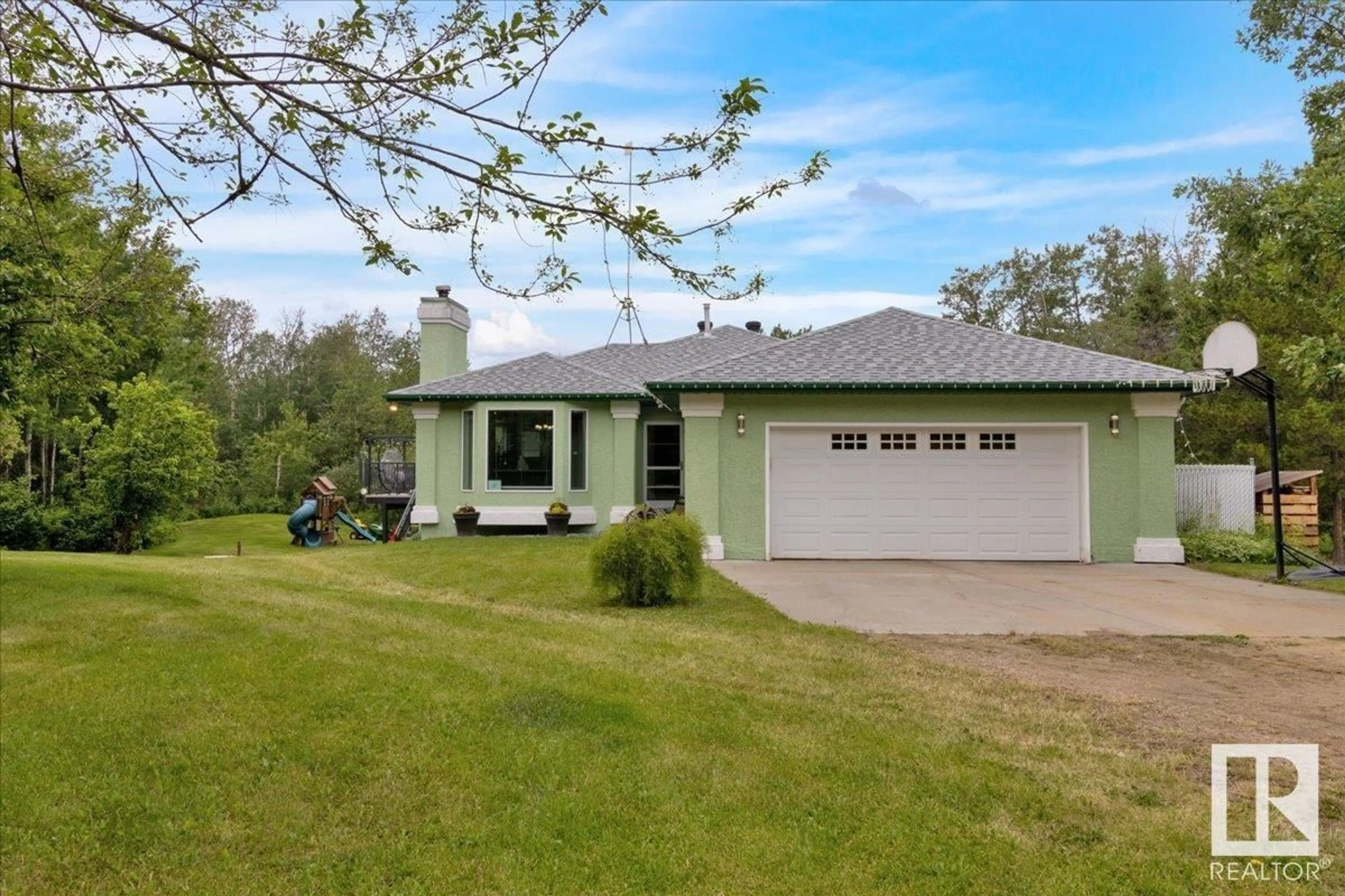 Home with vinyl exterior material, street for 110 - 50450 RGE ROAD 222, Rural Leduc County Alberta T0B3M0