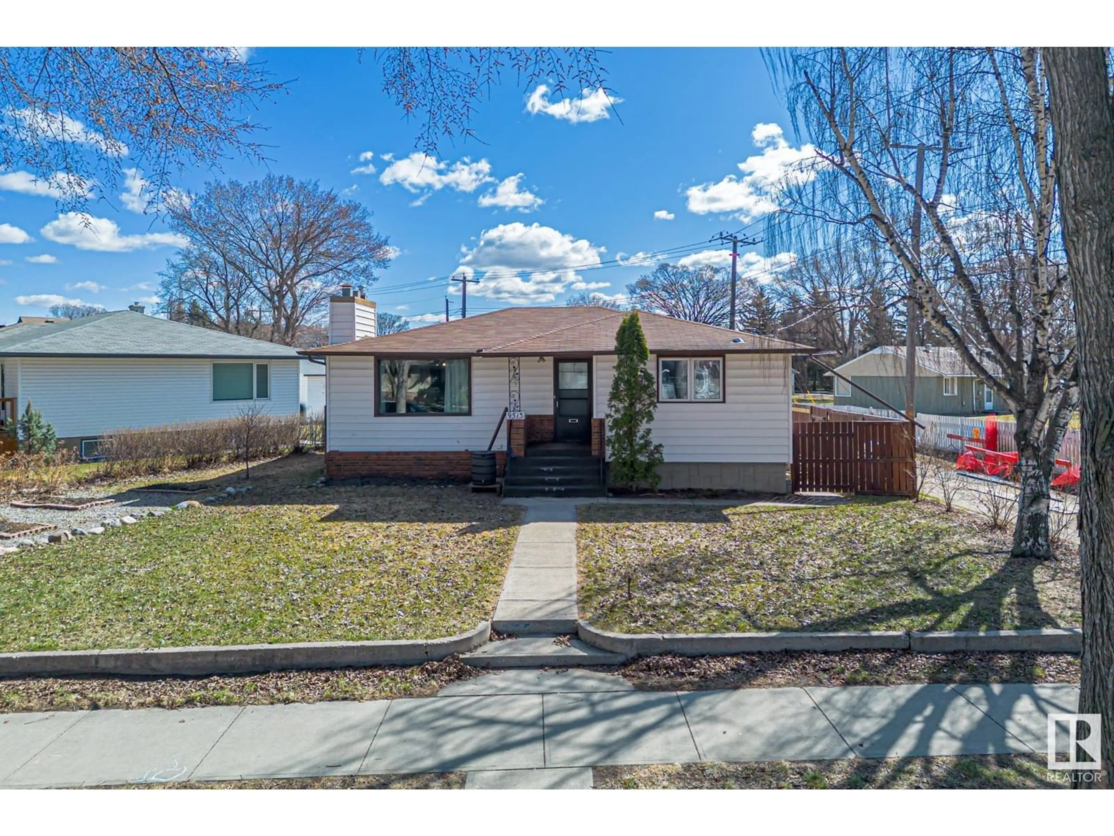 Unknown for NW - 9513 81 ST, Edmonton Alberta T6C2W4