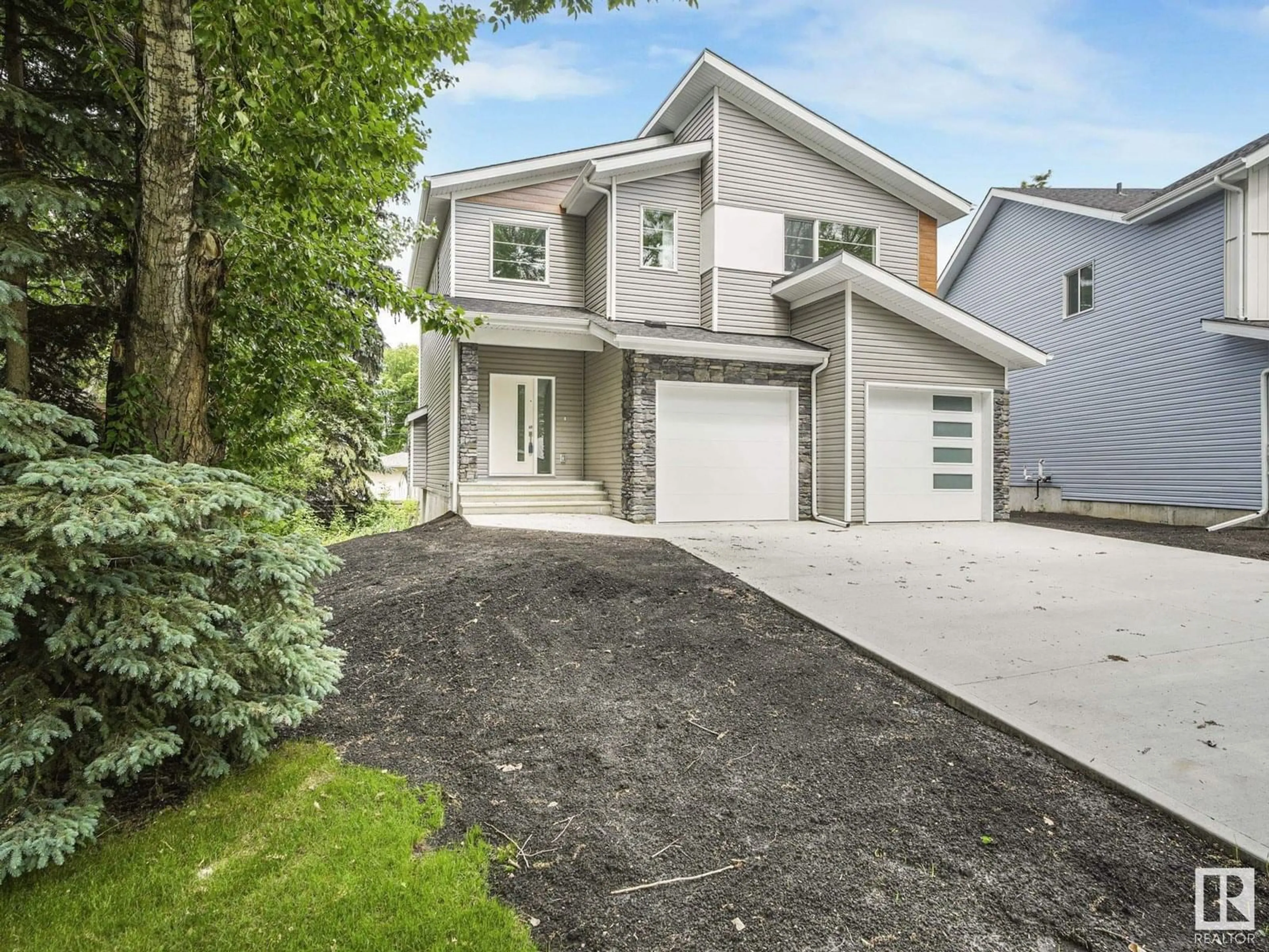 Home with vinyl exterior material, street for 23 SABLE CR, St. Albert Alberta T8N0H3