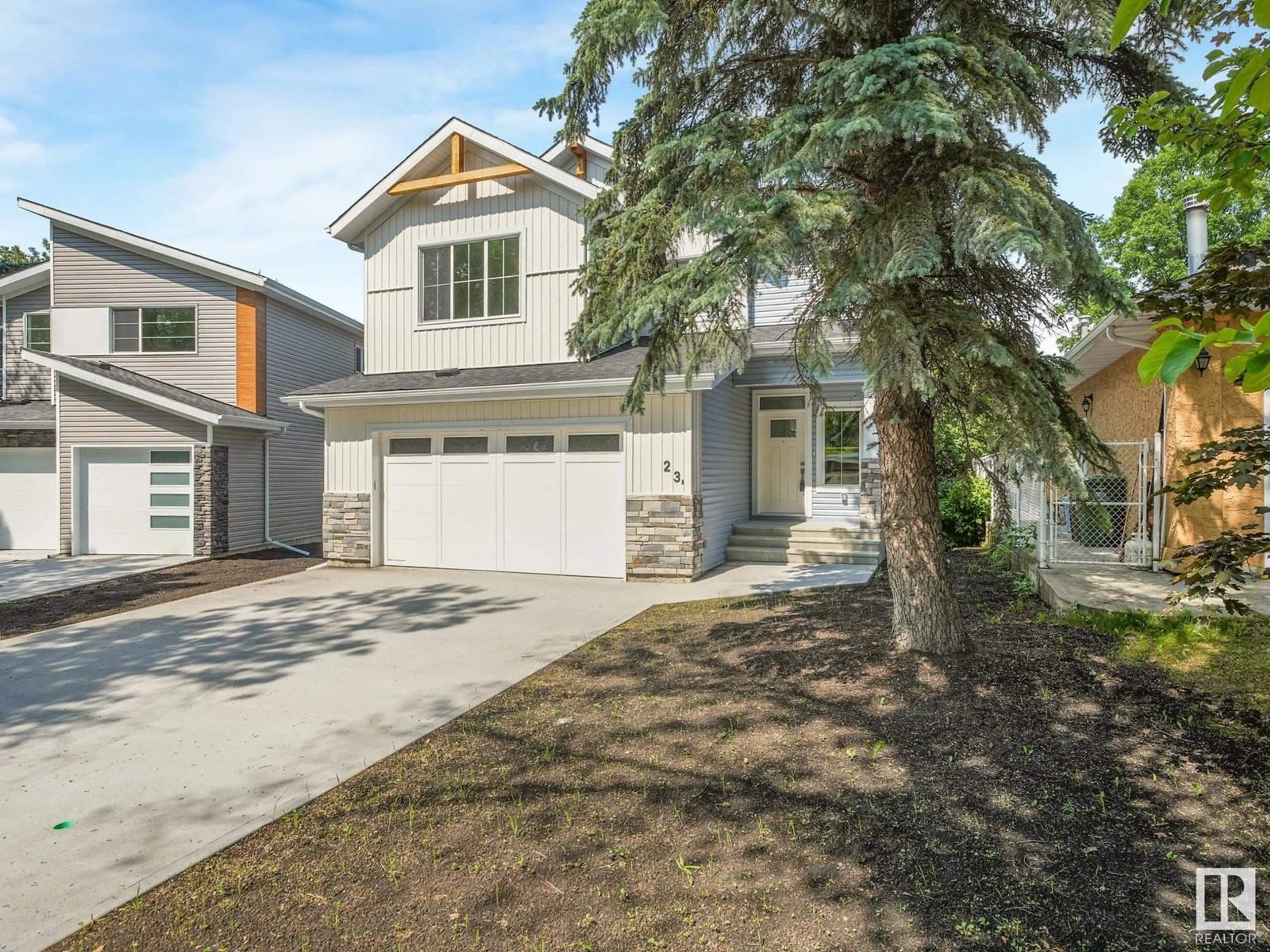 Home with vinyl exterior material, street for 23A SABLE CR, St. Albert Alberta T8N0H3