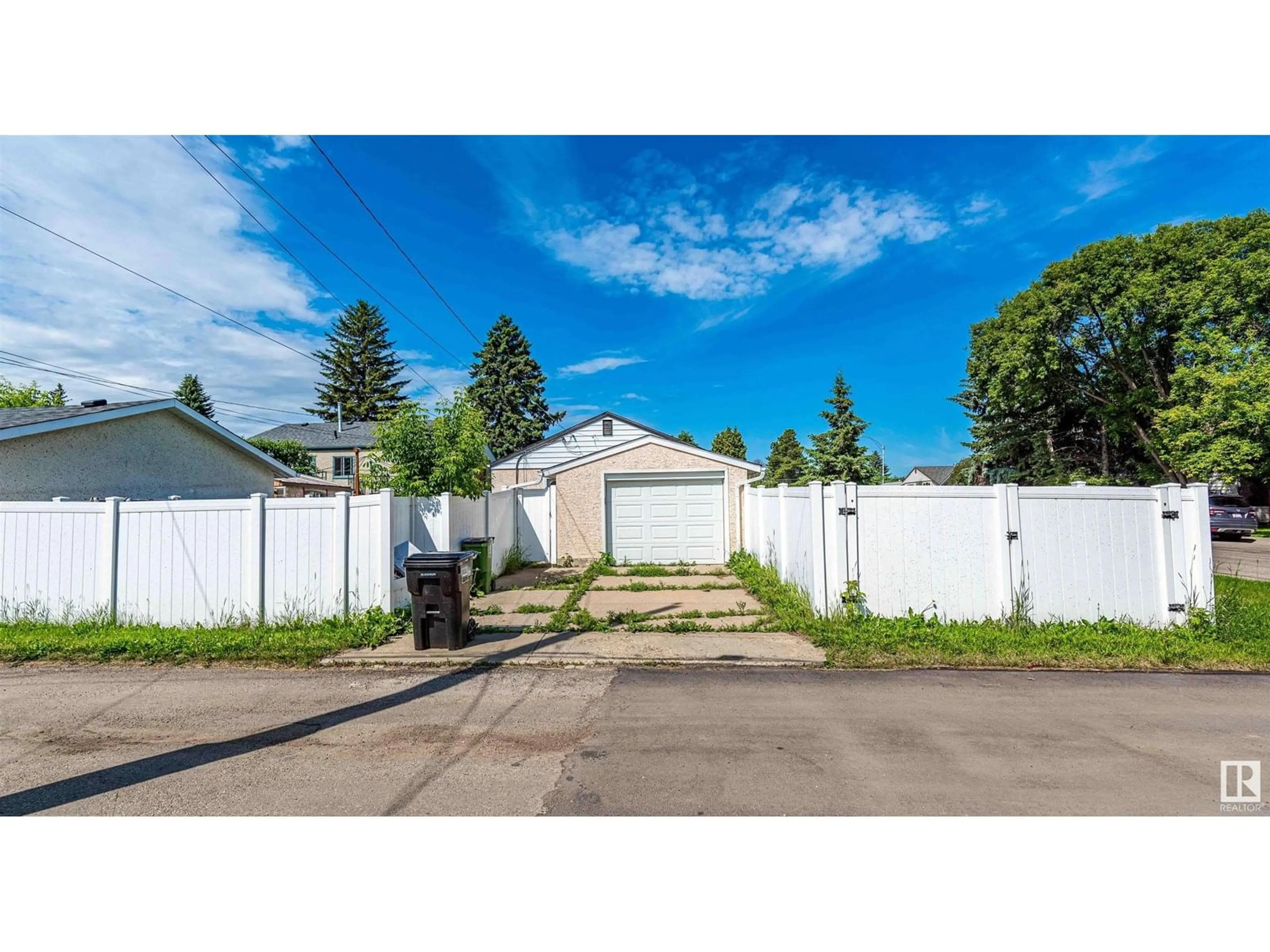 A pic from outside/outdoor area/front of a property/back of a property/a pic from drone, street for NW - 13207 131A AV, Edmonton Alberta T5L3P1