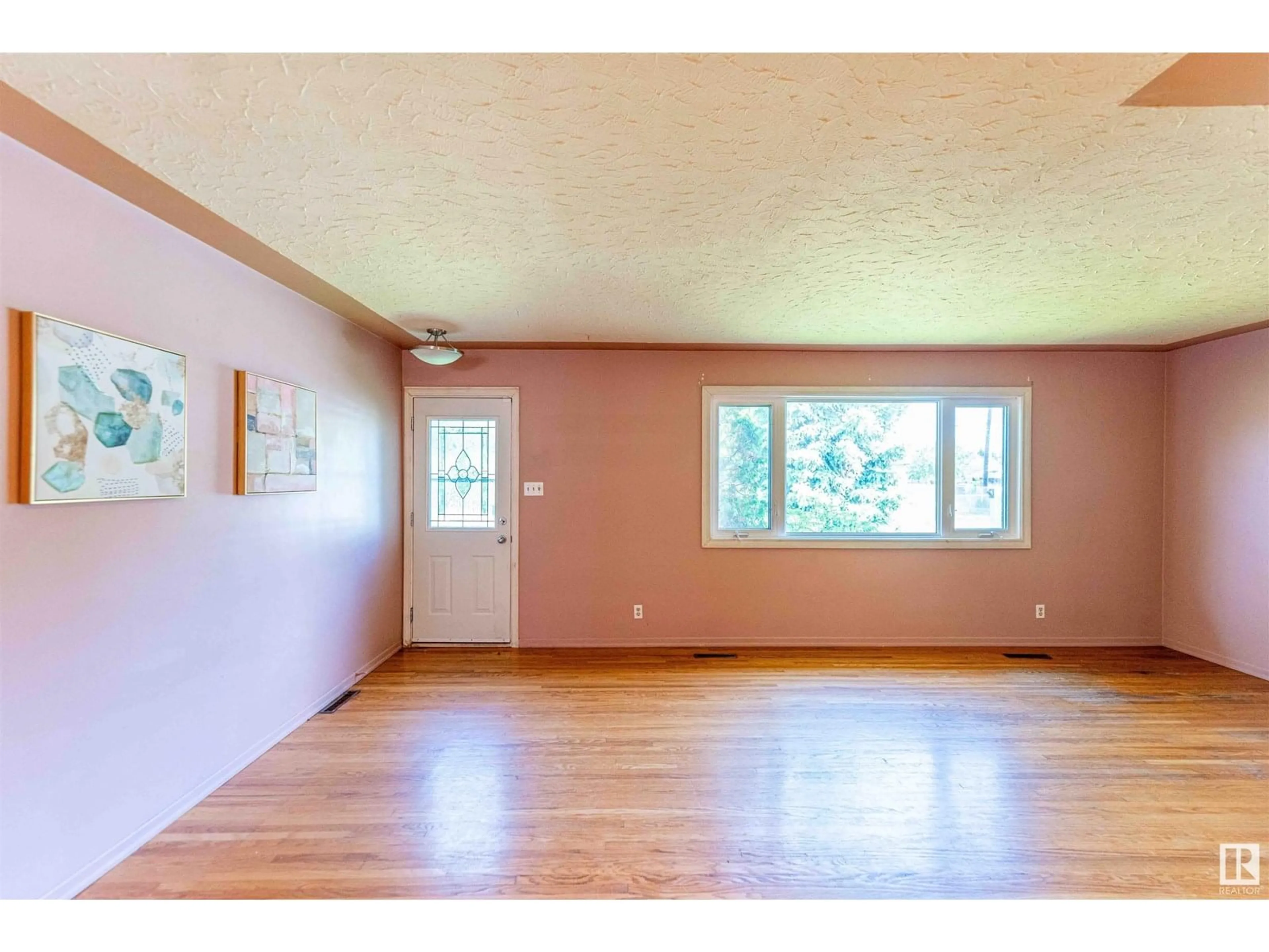 A pic of a room for NW - 13207 131A AV, Edmonton Alberta T5L3P1