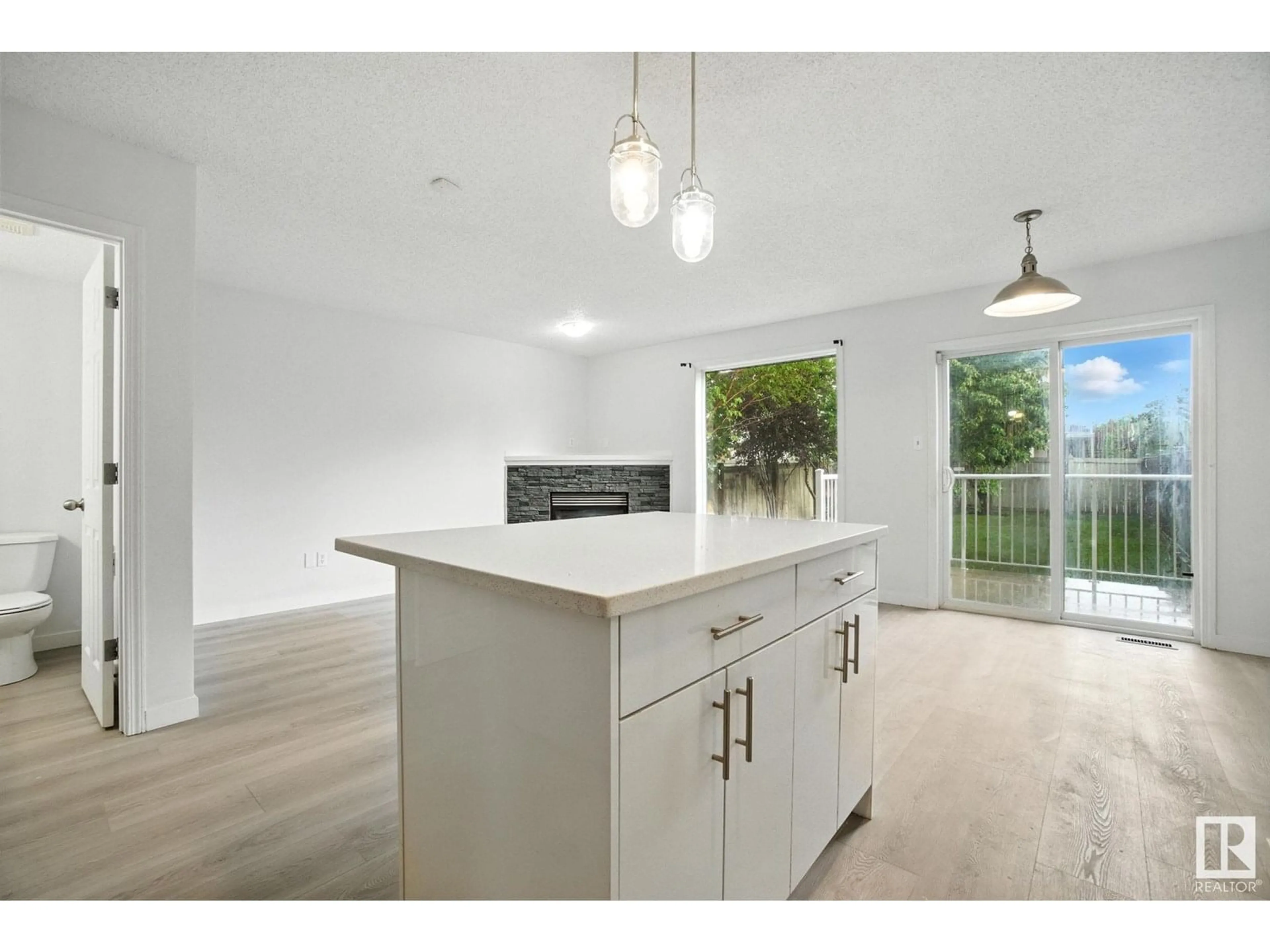 Open concept kitchen, unknown for 7931 7 AV, Edmonton Alberta T6X1N3