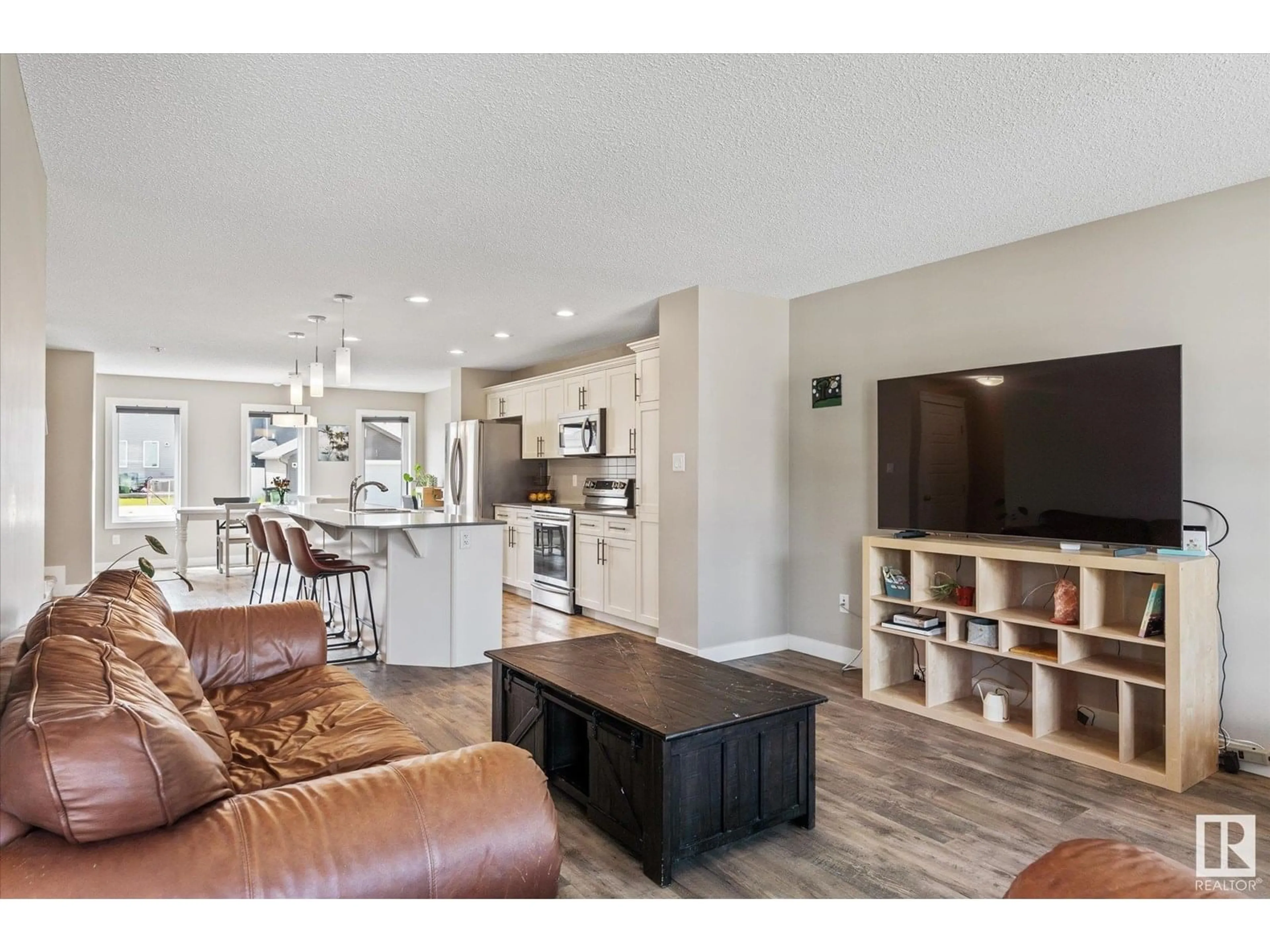 Open concept kitchen, wood/laminate floor for NW - 17724 64 ST, Edmonton Alberta T5Y3X3