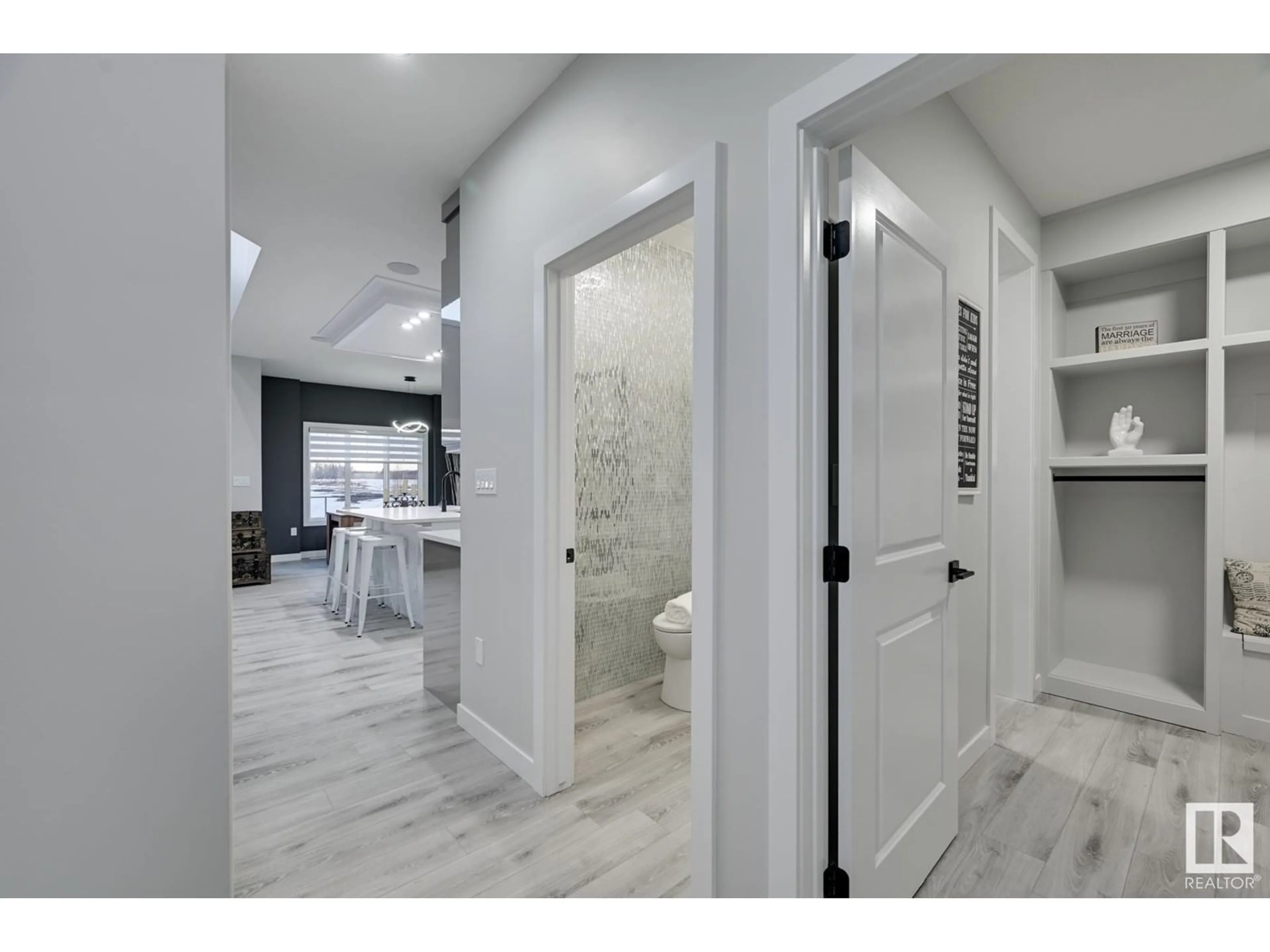 Contemporary bathroom, ceramic/tile floor for LI NW - 1541 SISKIN LINK, Edmonton Alberta T5S0T9
