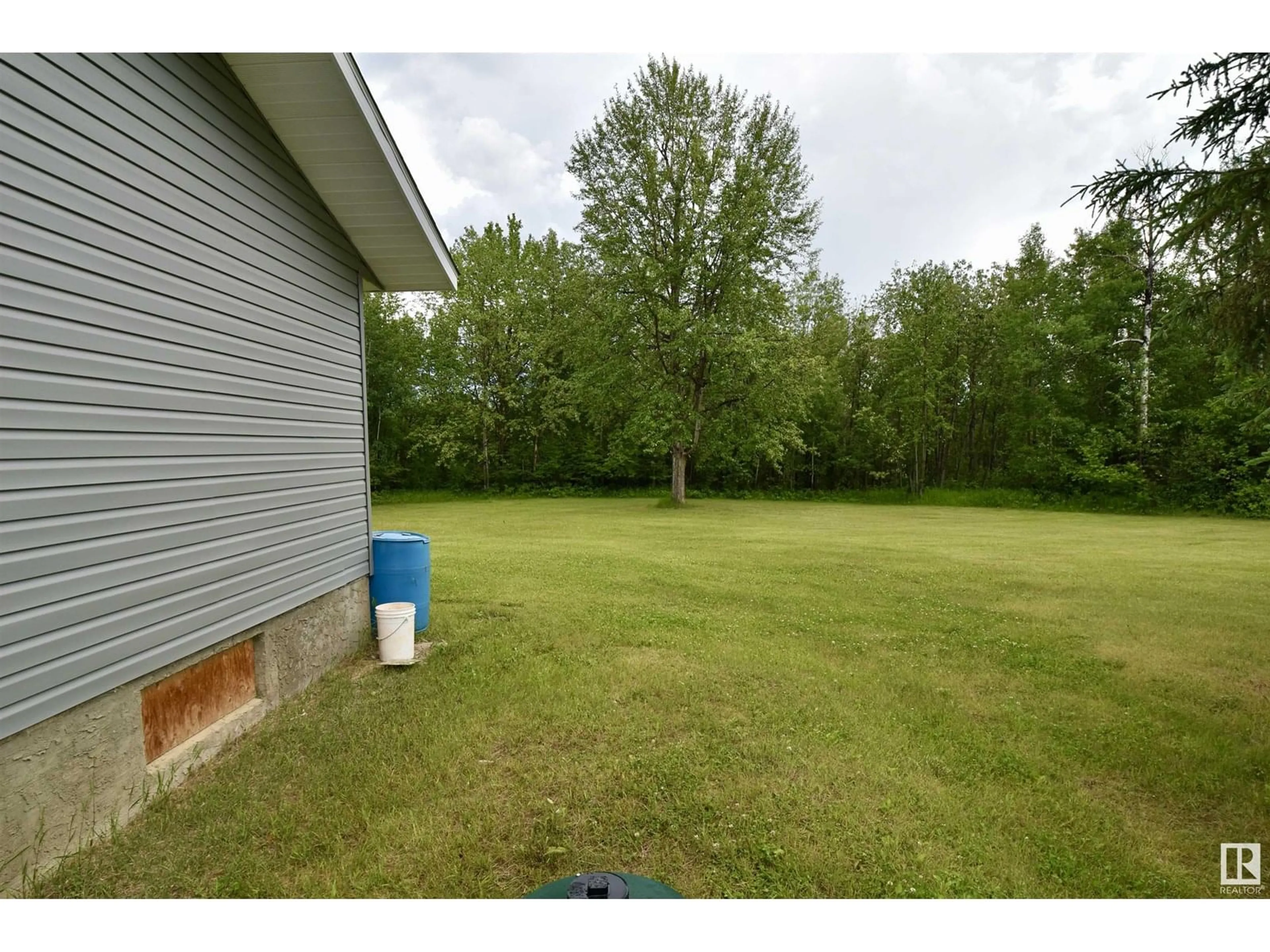 Unknown for 3 13239 TWP RD 615, Rural Smoky Lake County Alberta T0A3C0