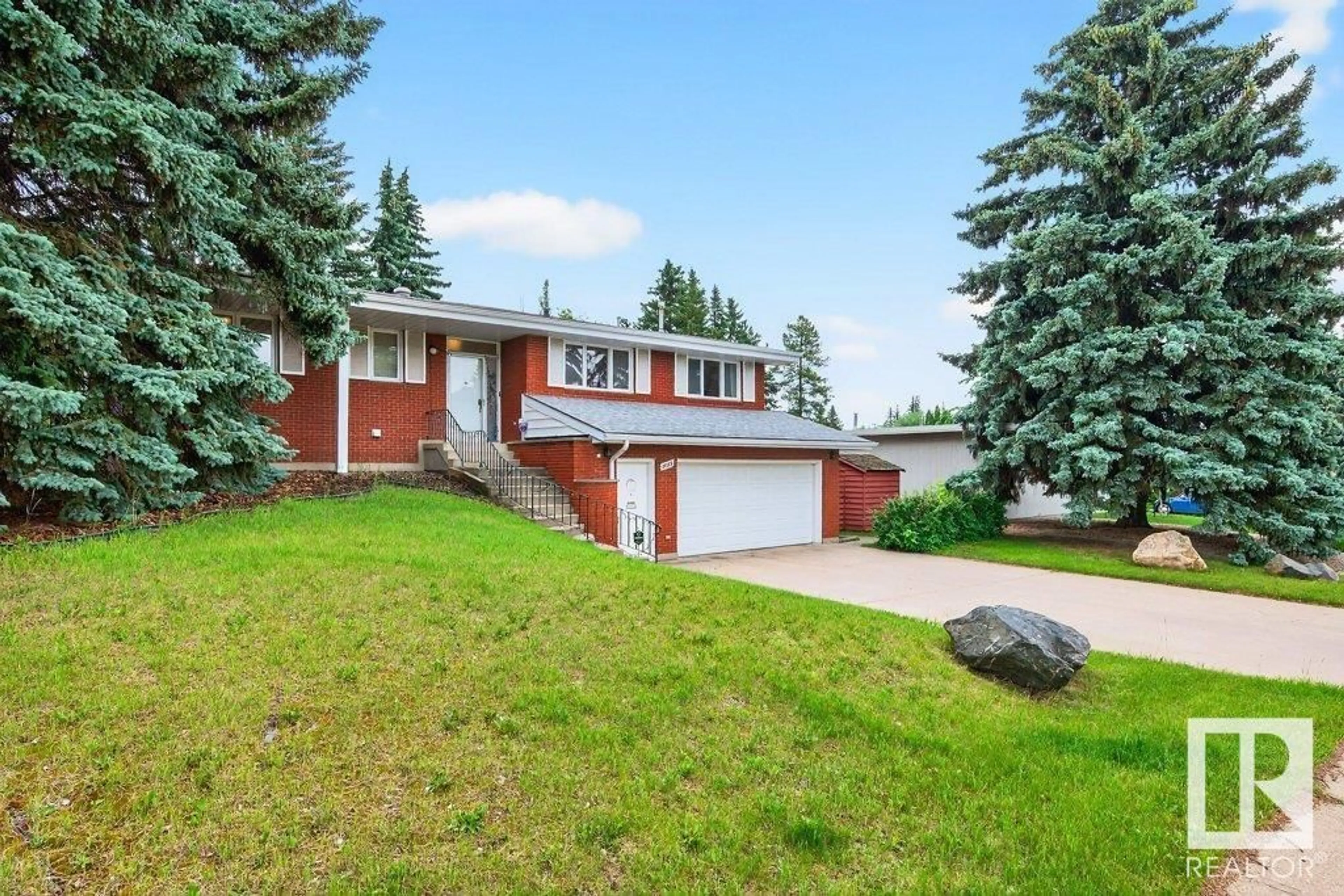 Unknown for 8623 137 ST, Edmonton Alberta T5R0C5