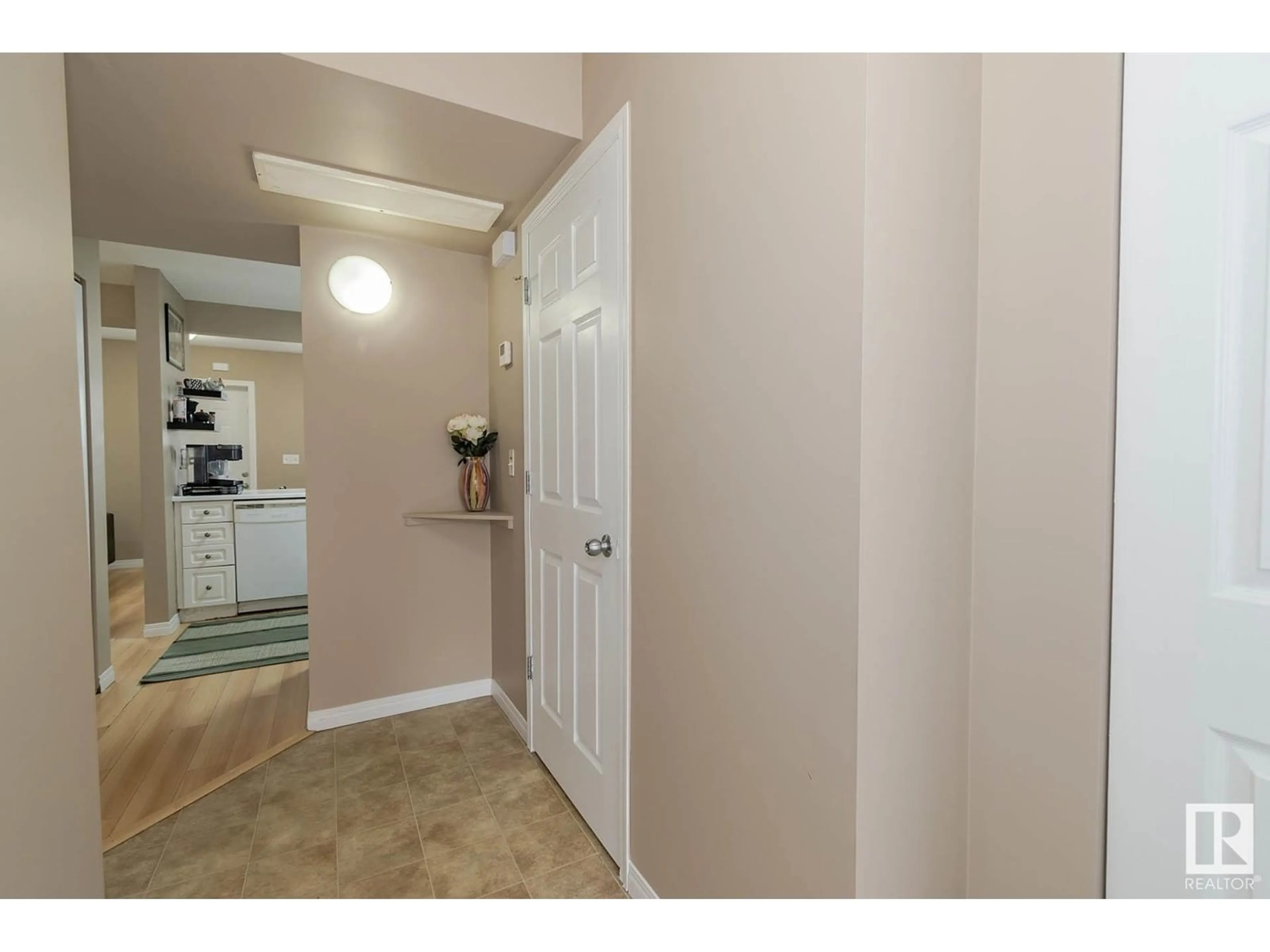 Indoor entryway for #111 - 166 BRIDGEPORT BV, Leduc Alberta T9E0J8