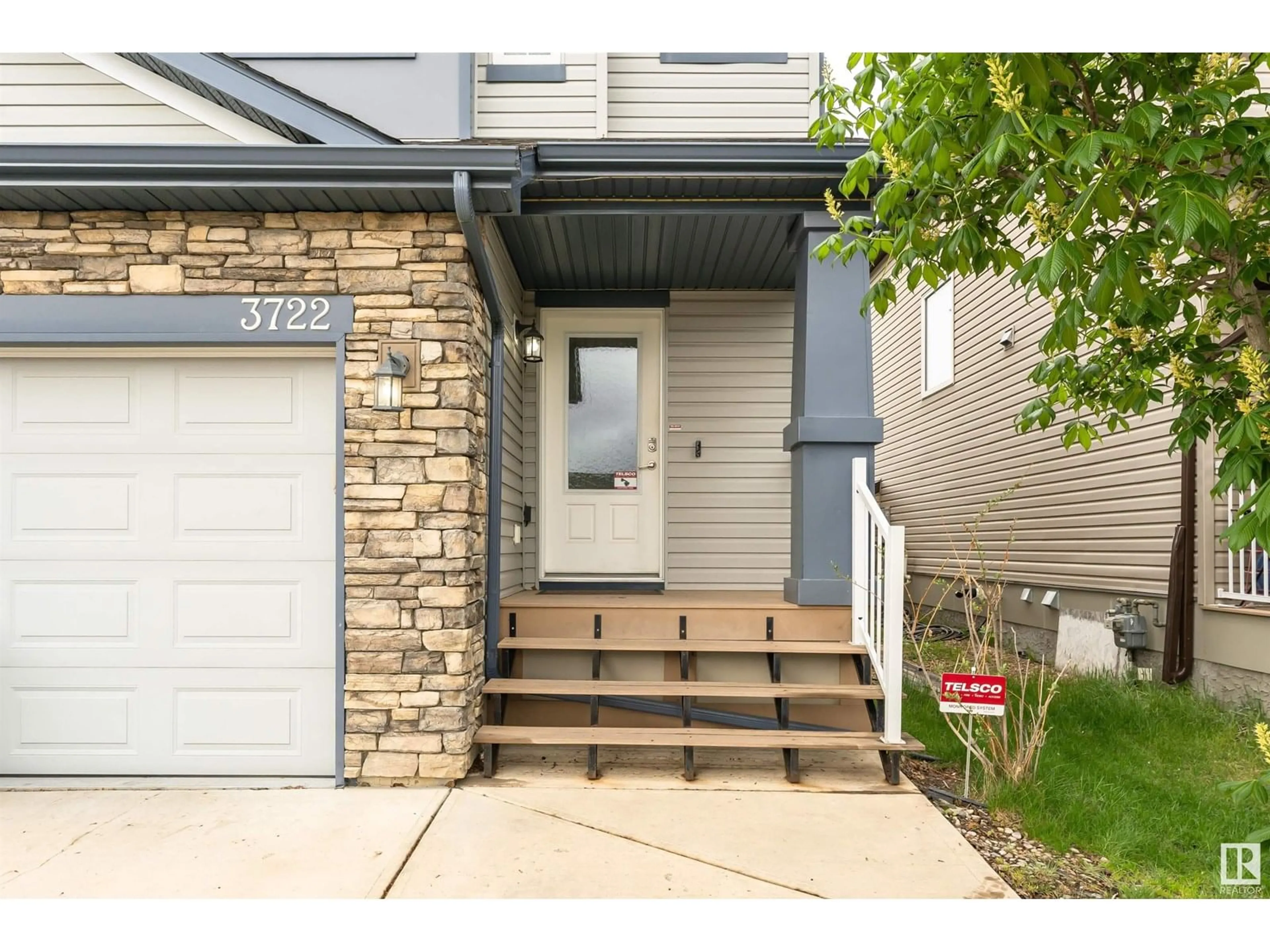 Unknown for 3722 9 ST, Edmonton Alberta T6T0S3