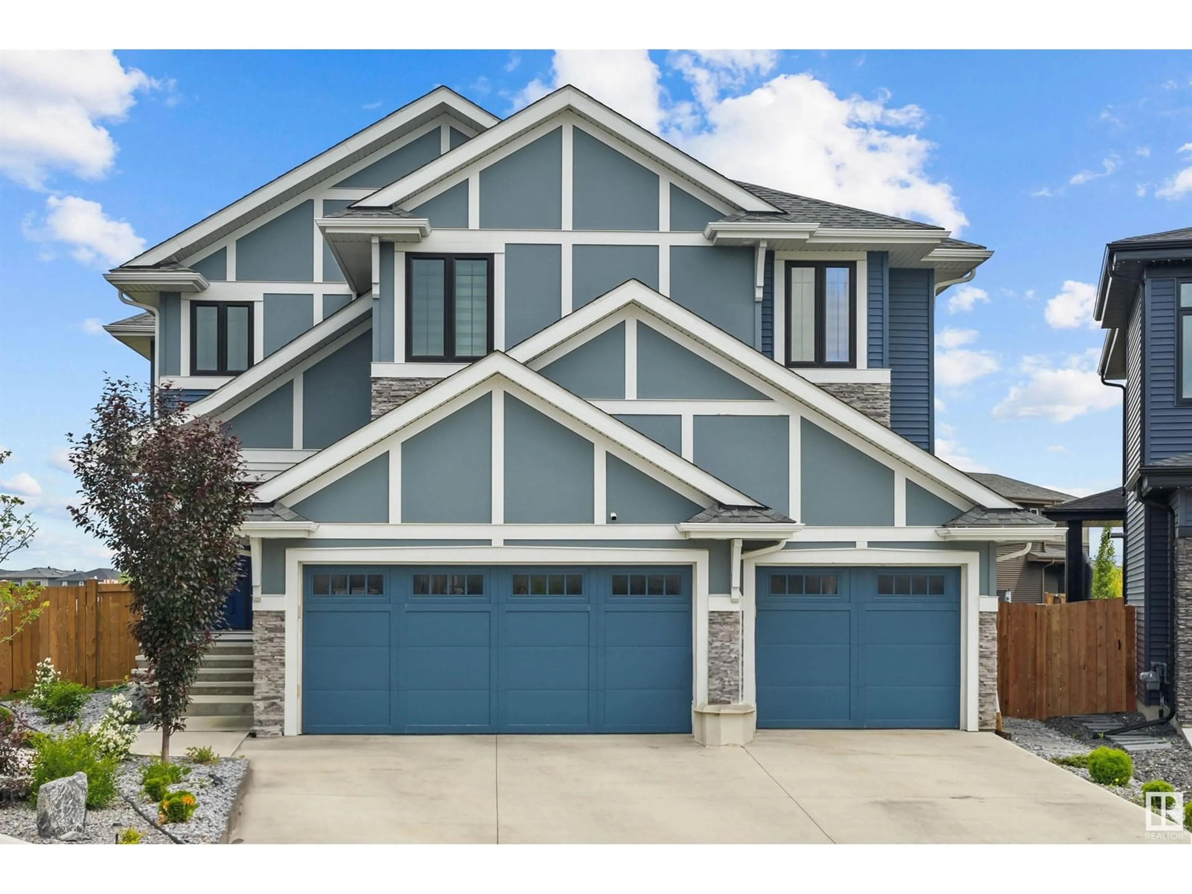 Home with vinyl exterior material, street for SW - 6813 KNOX LO, Edmonton Alberta T6W4R3