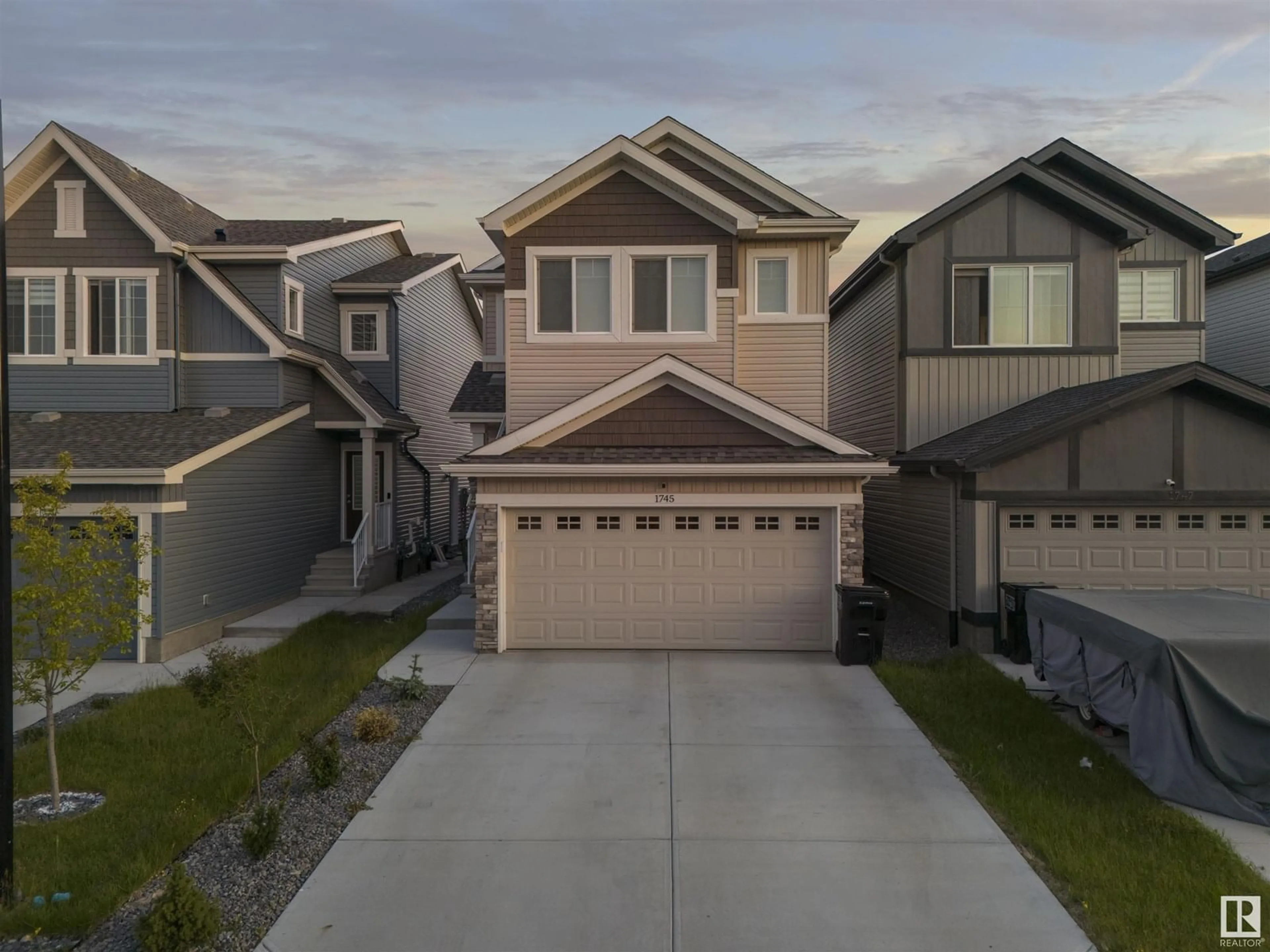 A pic from outside/outdoor area/front of a property/back of a property/a pic from drone, street for 1745 ERKER WY, Edmonton Alberta T6M1J2