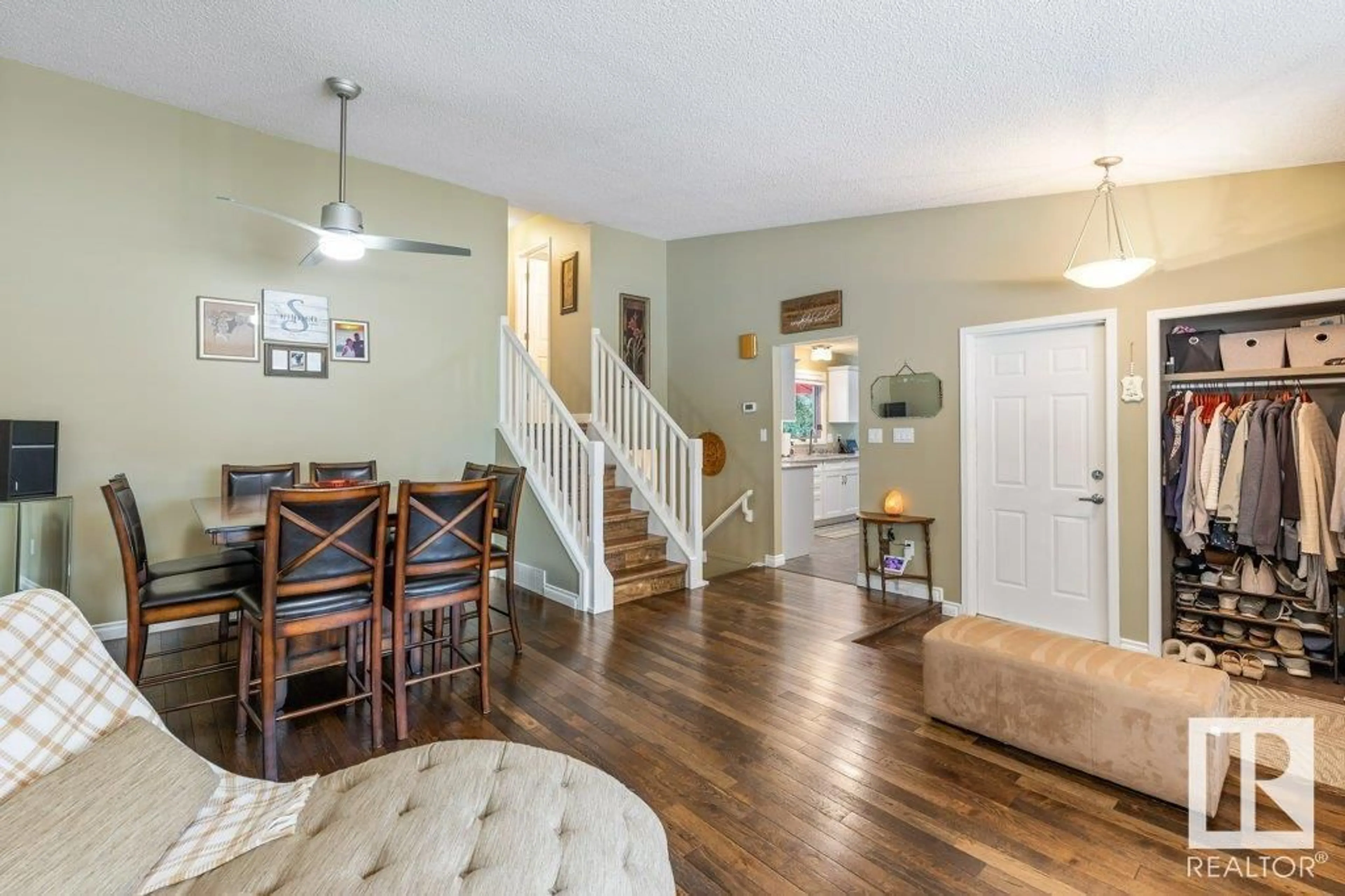 Unknown for 18 PINEVIEW DR, St. Albert Alberta T8N4T1