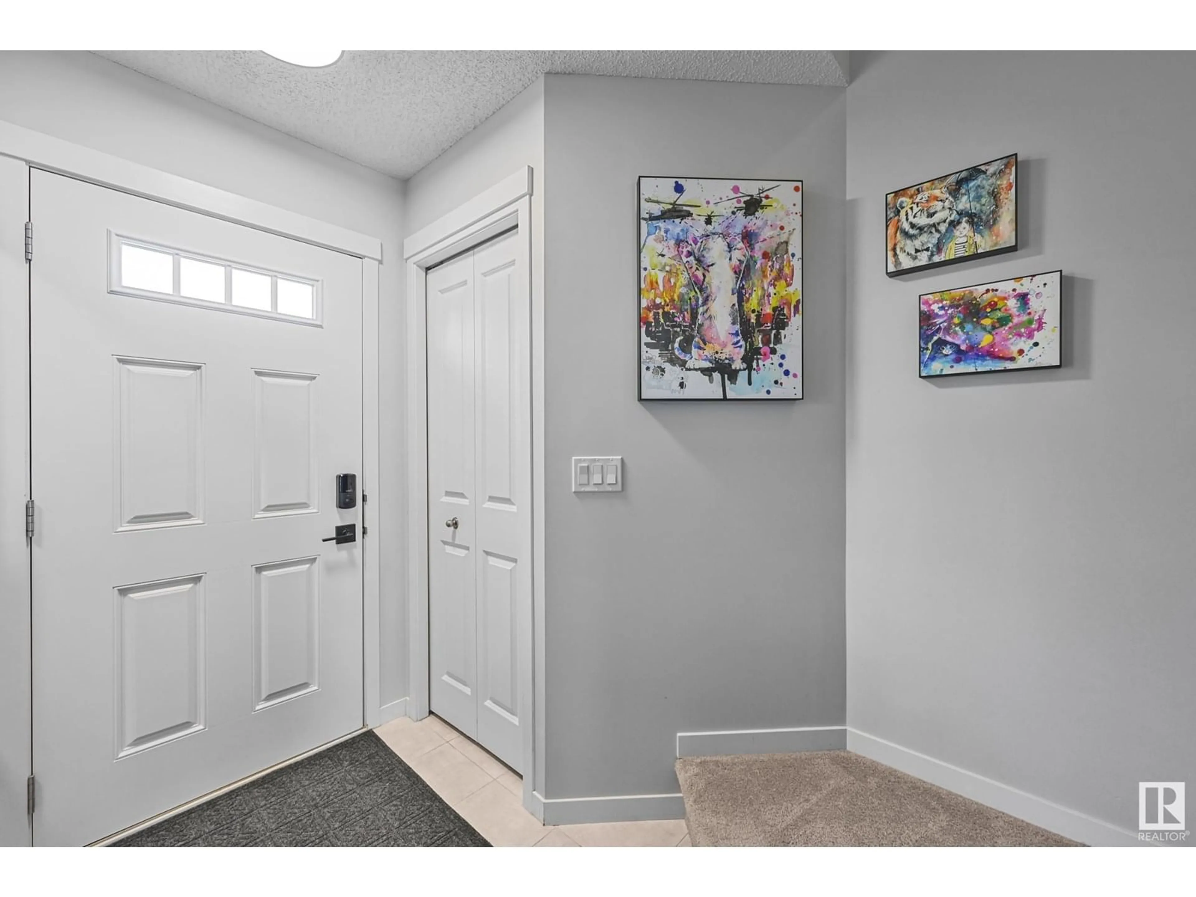 Indoor entryway for 1230 MCCONACHIE BV, Edmonton Alberta T5Y3T1