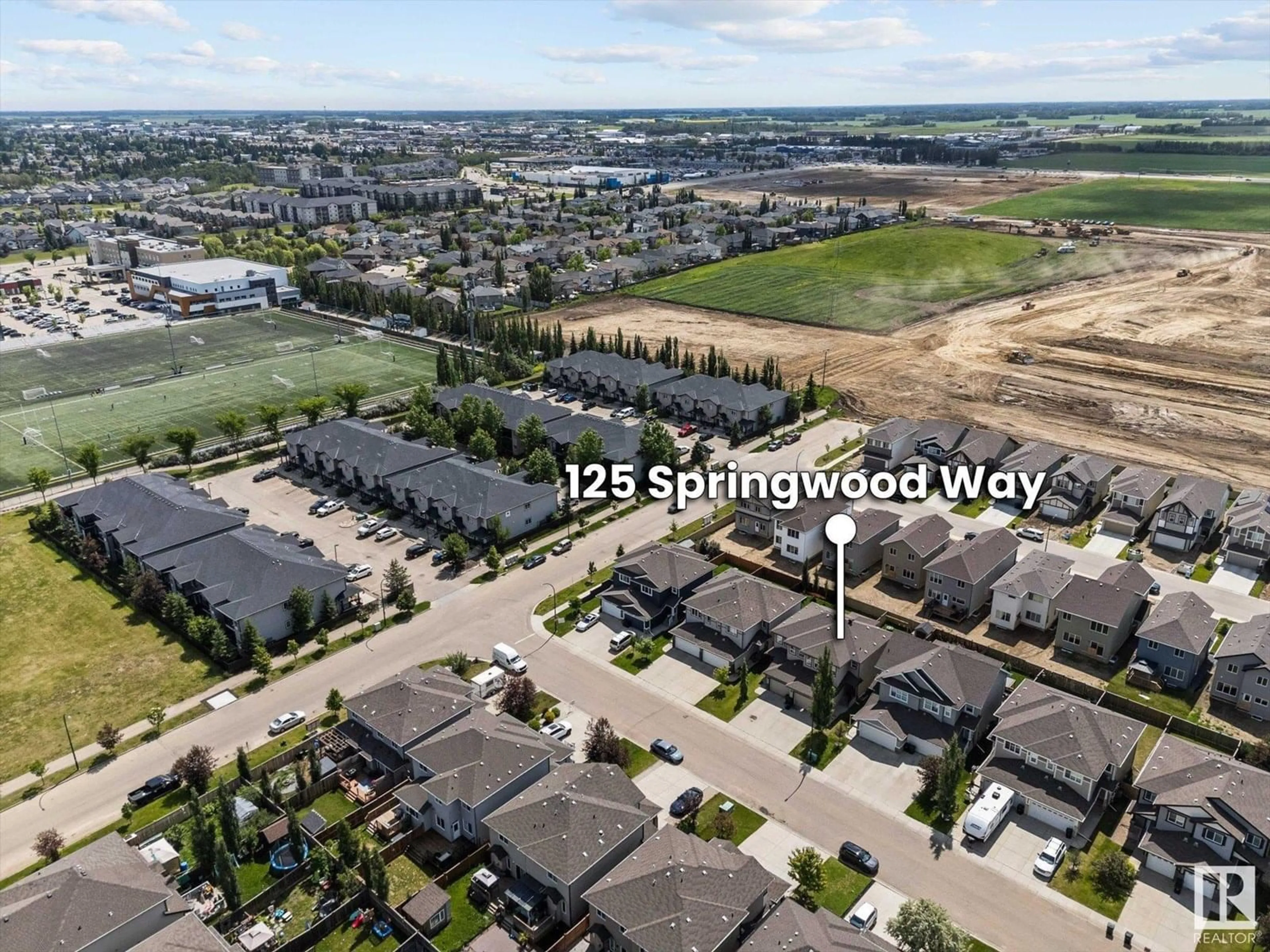 A pic from outside/outdoor area/front of a property/back of a property/a pic from drone, street for 125 SPRINGWOOD WY, Spruce Grove Alberta T7X0S7