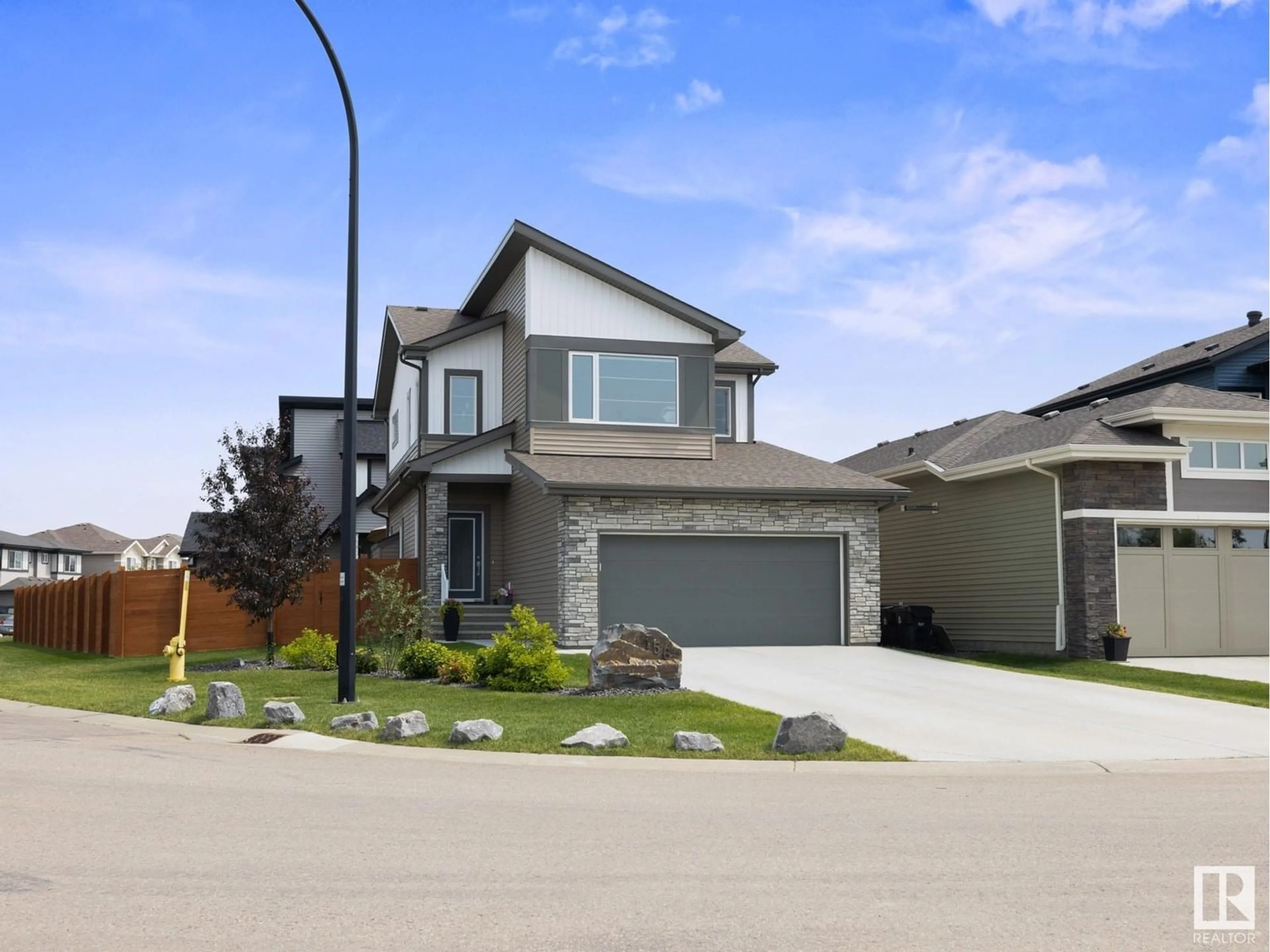 Home with vinyl exterior material, street for 156 KINGSBURY CI, Spruce Grove Alberta T7X0C9