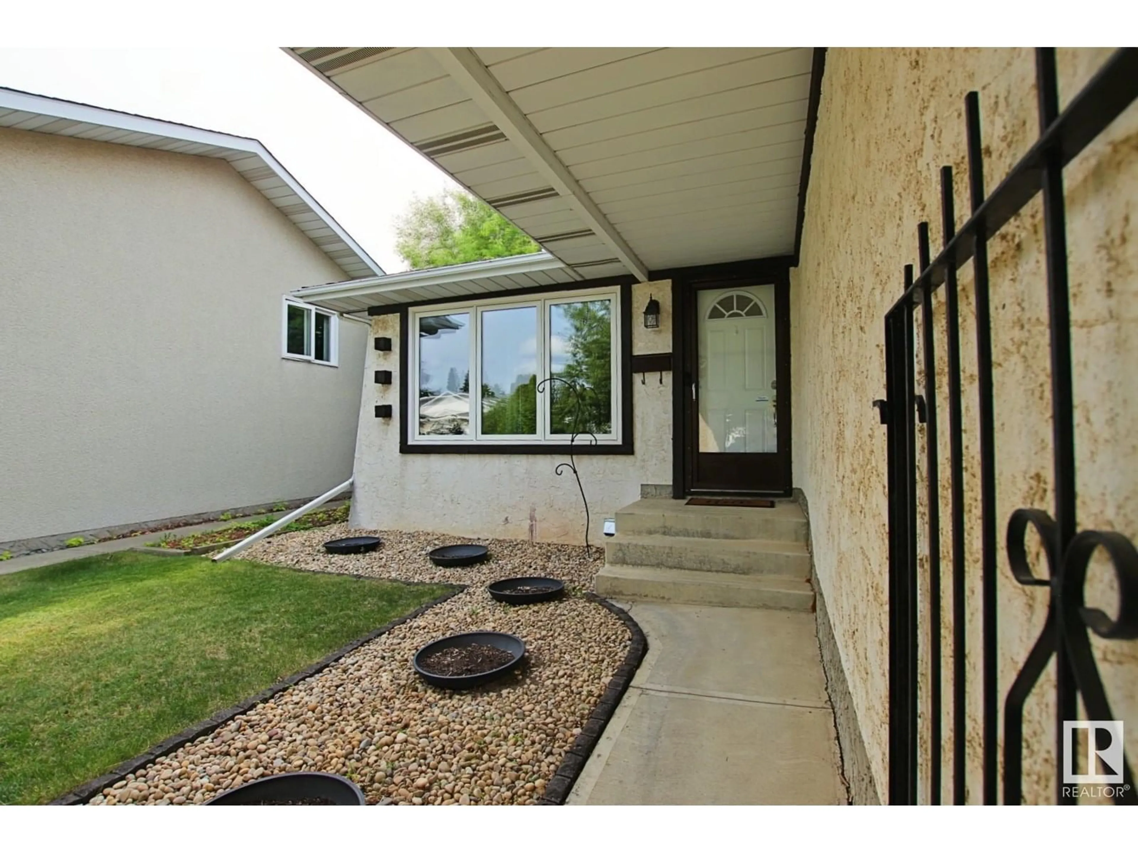 Unknown for 708 LEE RIDGE RD, Edmonton Alberta T6K0P2