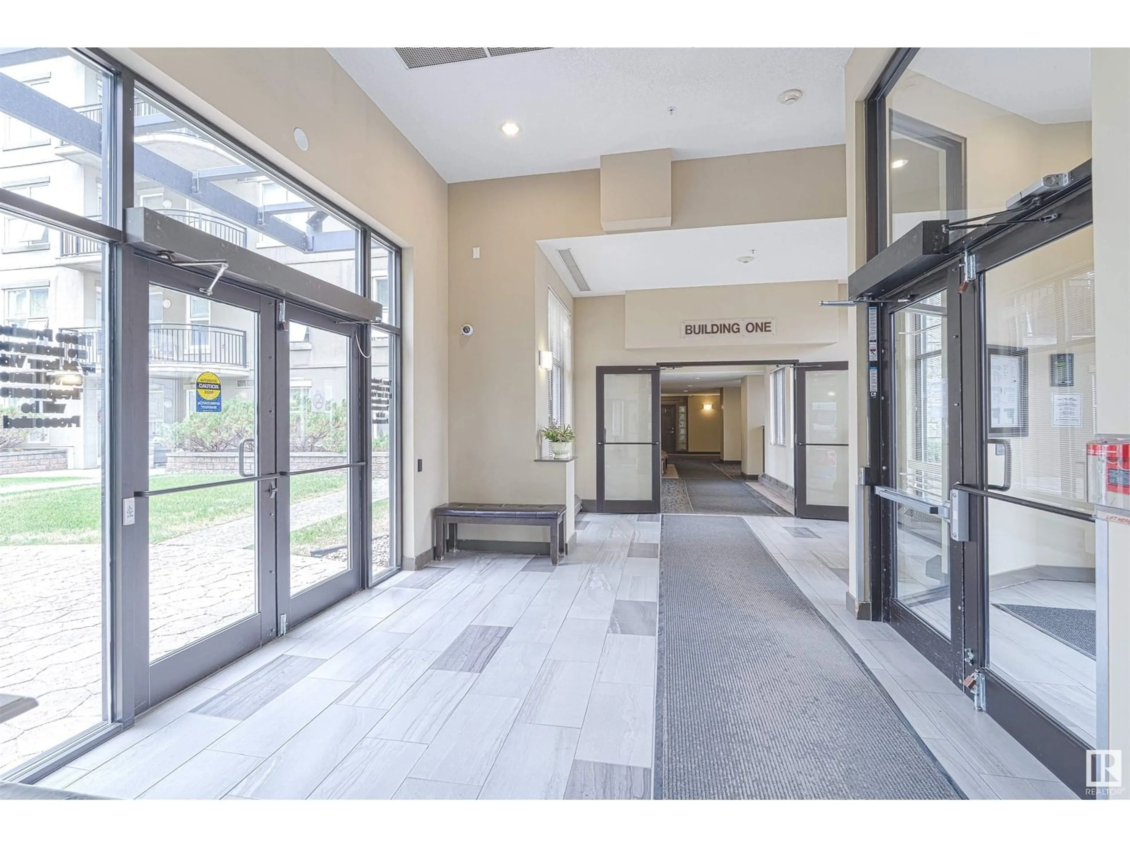 Indoor foyer for NW - #1-110 139 AV, Edmonton Alberta T5L3E8