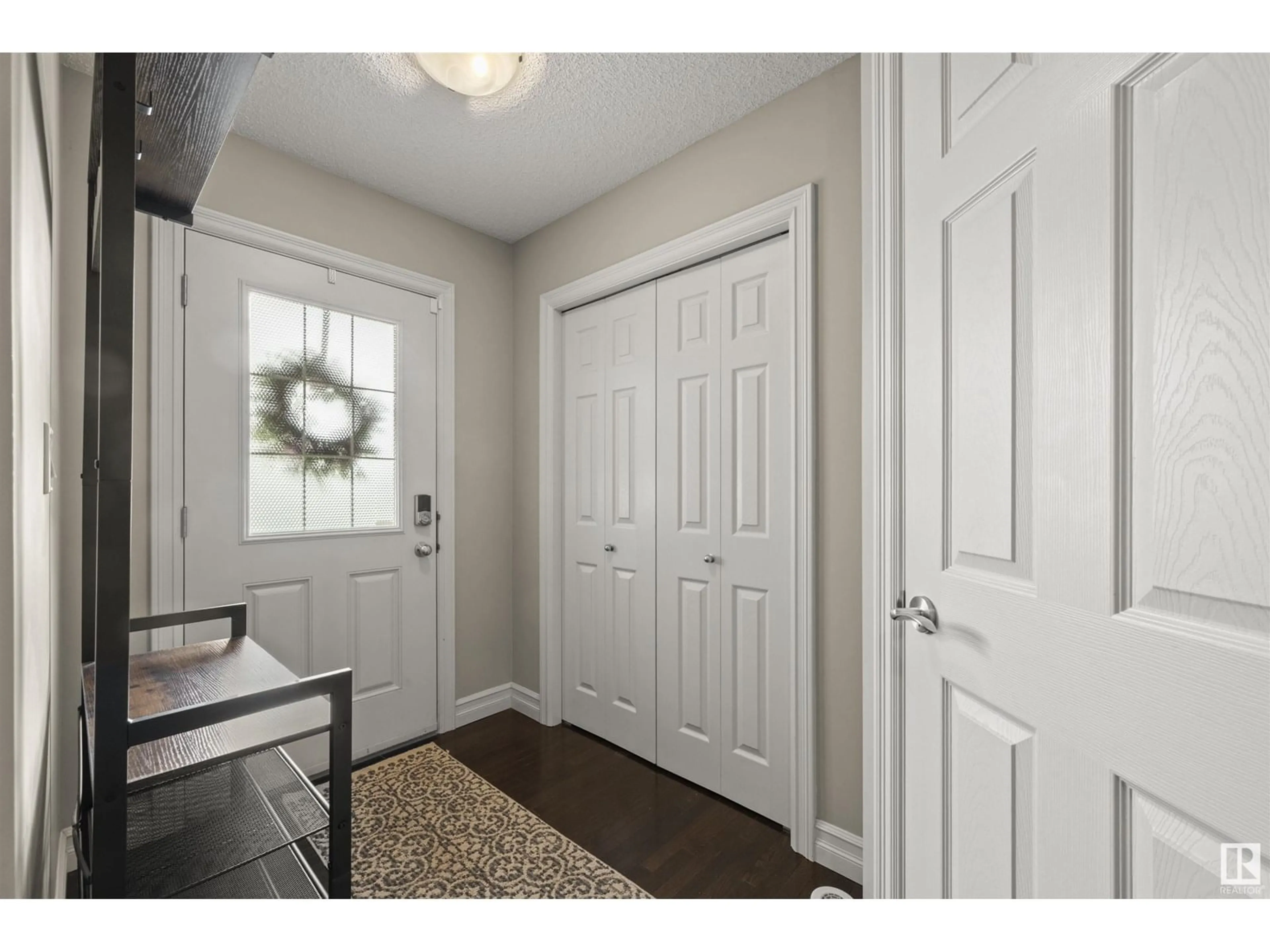 Indoor entryway for NW - 13422 166 AV, Edmonton Alberta T6V0G6
